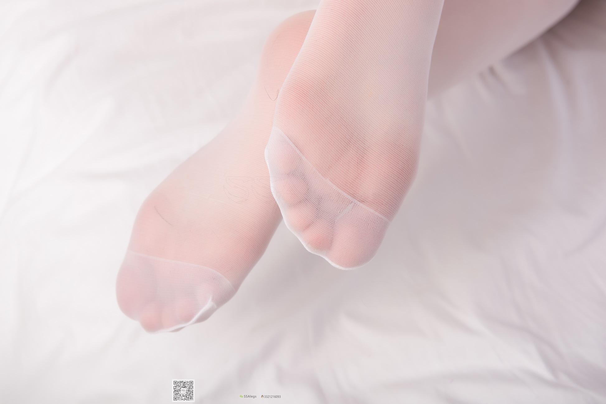 [SSA丝社]超清写真 NO.025 琪琪 甜美风女仆白色长筒丝袜[99P]第14张