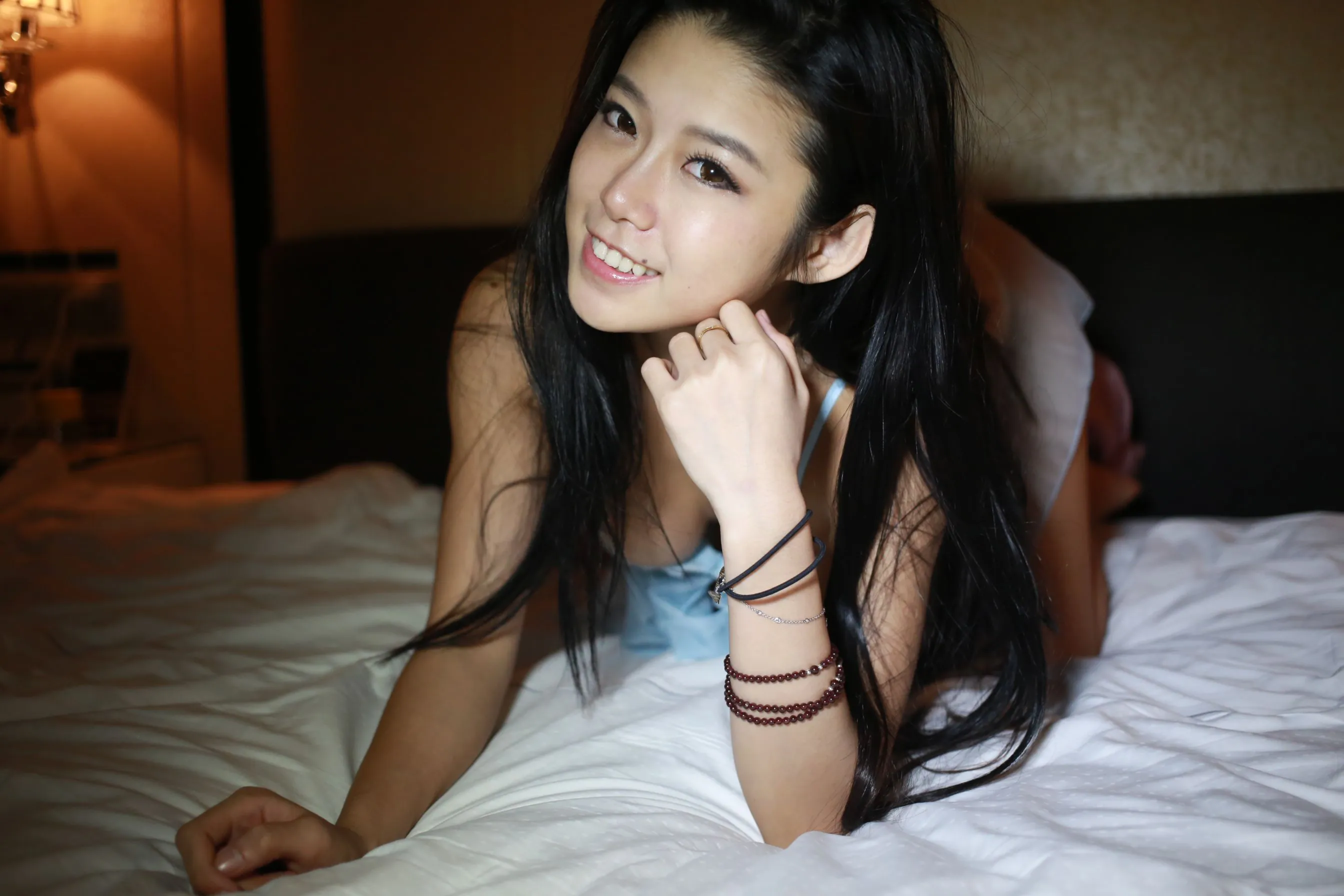 宅男女神luvian本能~ 秀人网 No.024第7张