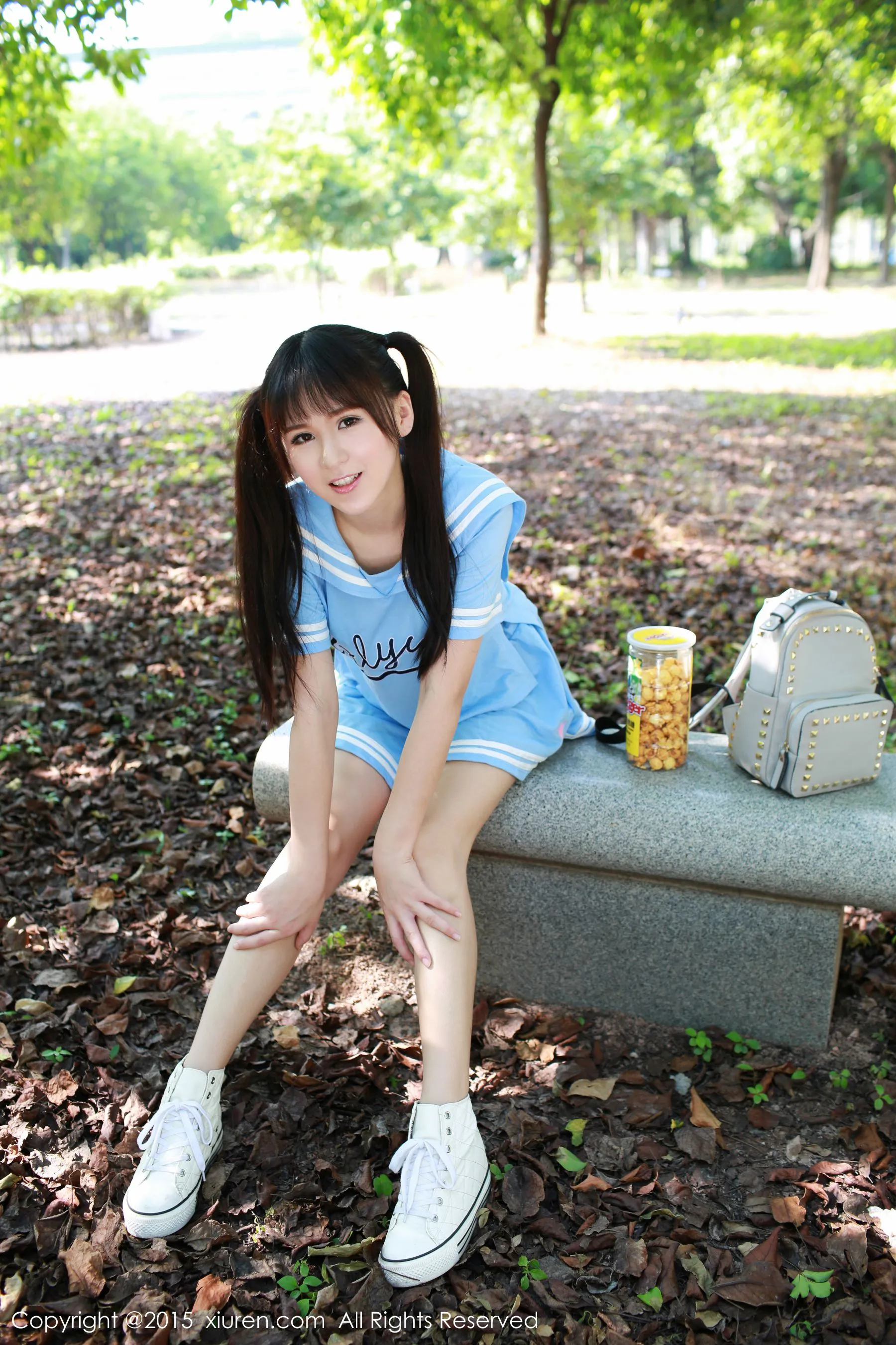 唐雨辰TYC《广州大学城野外》 秀人网 No.387第4张