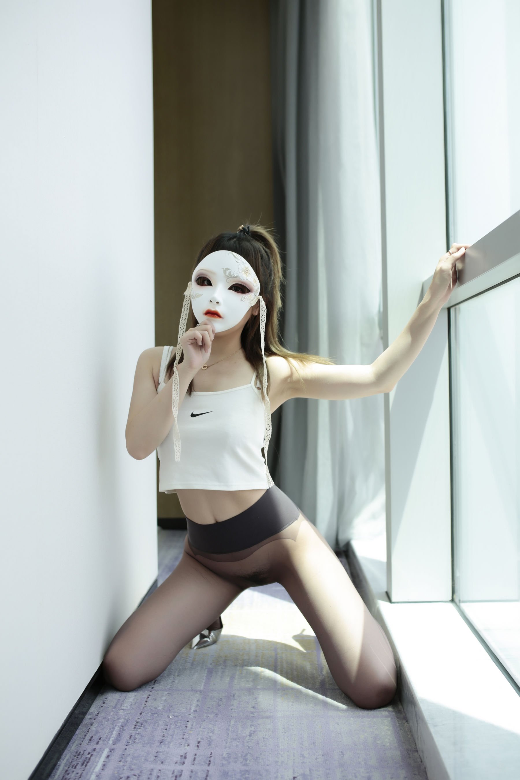 [福利COS] 斗鱼主播小女巫露娜 - 牛仔小裤裤第27张