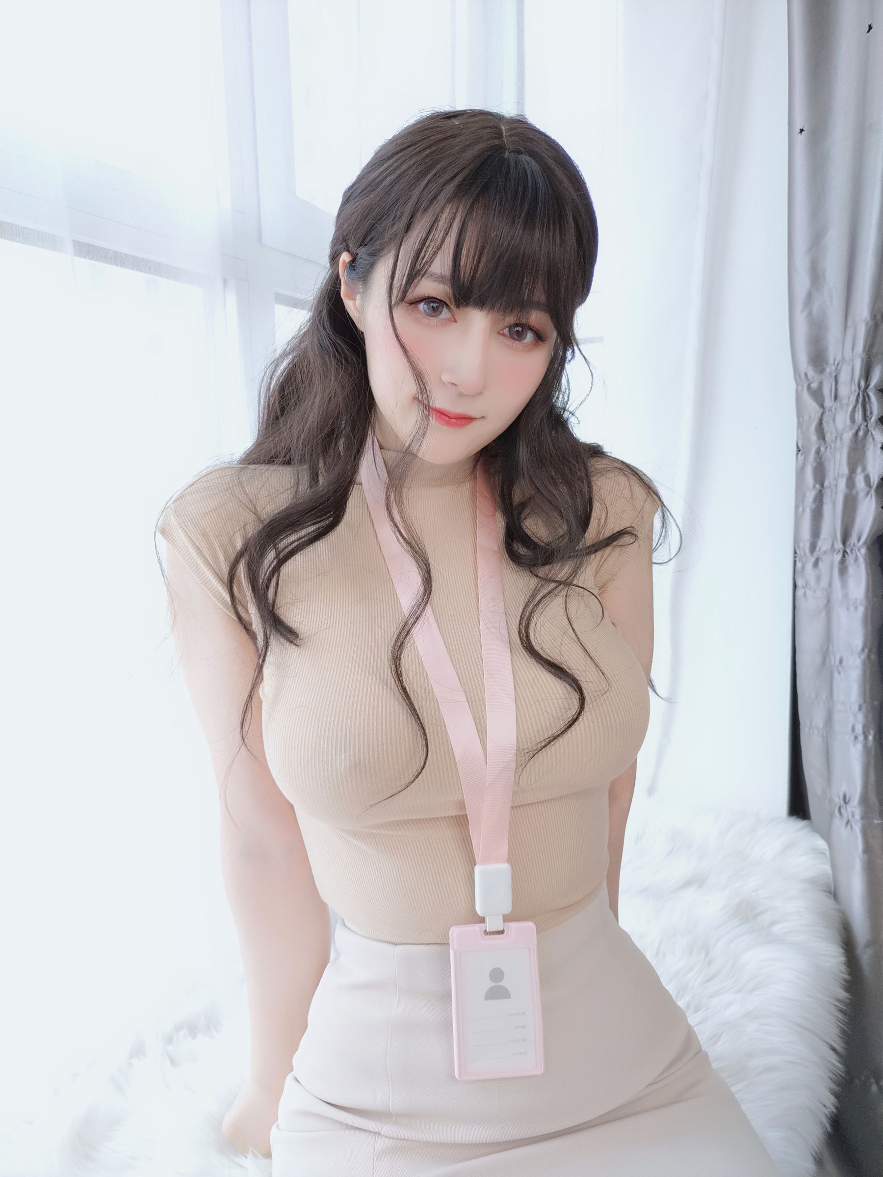 [福利COS] Coser小姐姐白银 - 会社の後輩第6张