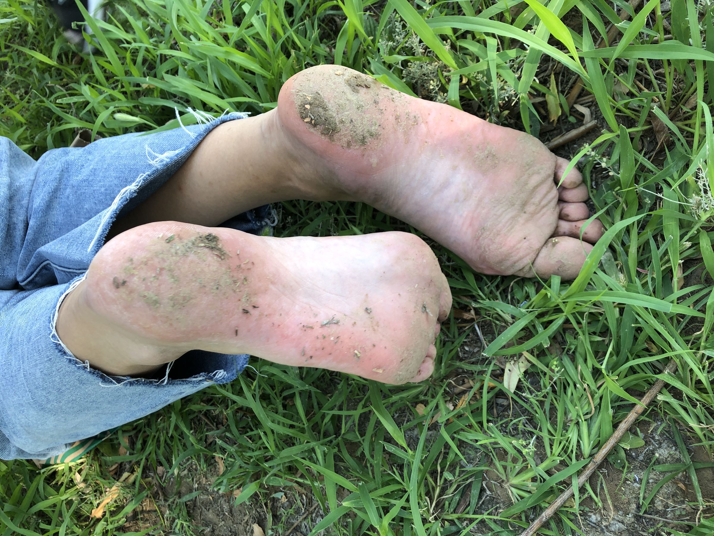 [福利COS] 安乔乔儿(Nia乔乔) No.007 乔乔脏脚底第13张