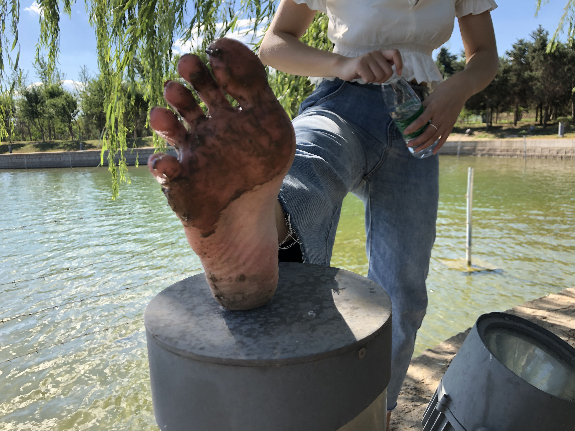 [福利COS] 安乔乔儿(Nia乔乔) No.007 乔乔脏脚底第21张