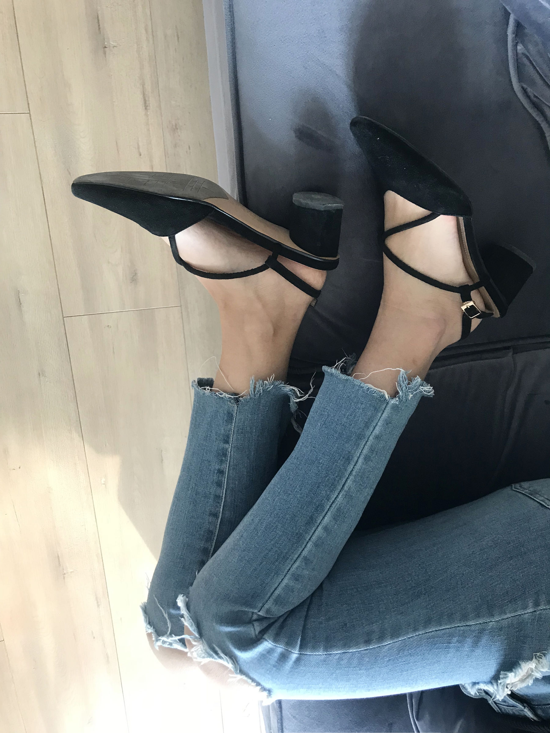 [福利COS] 安乔乔儿(Nia乔乔) No.015 脏脚踩鸡蛋第4张