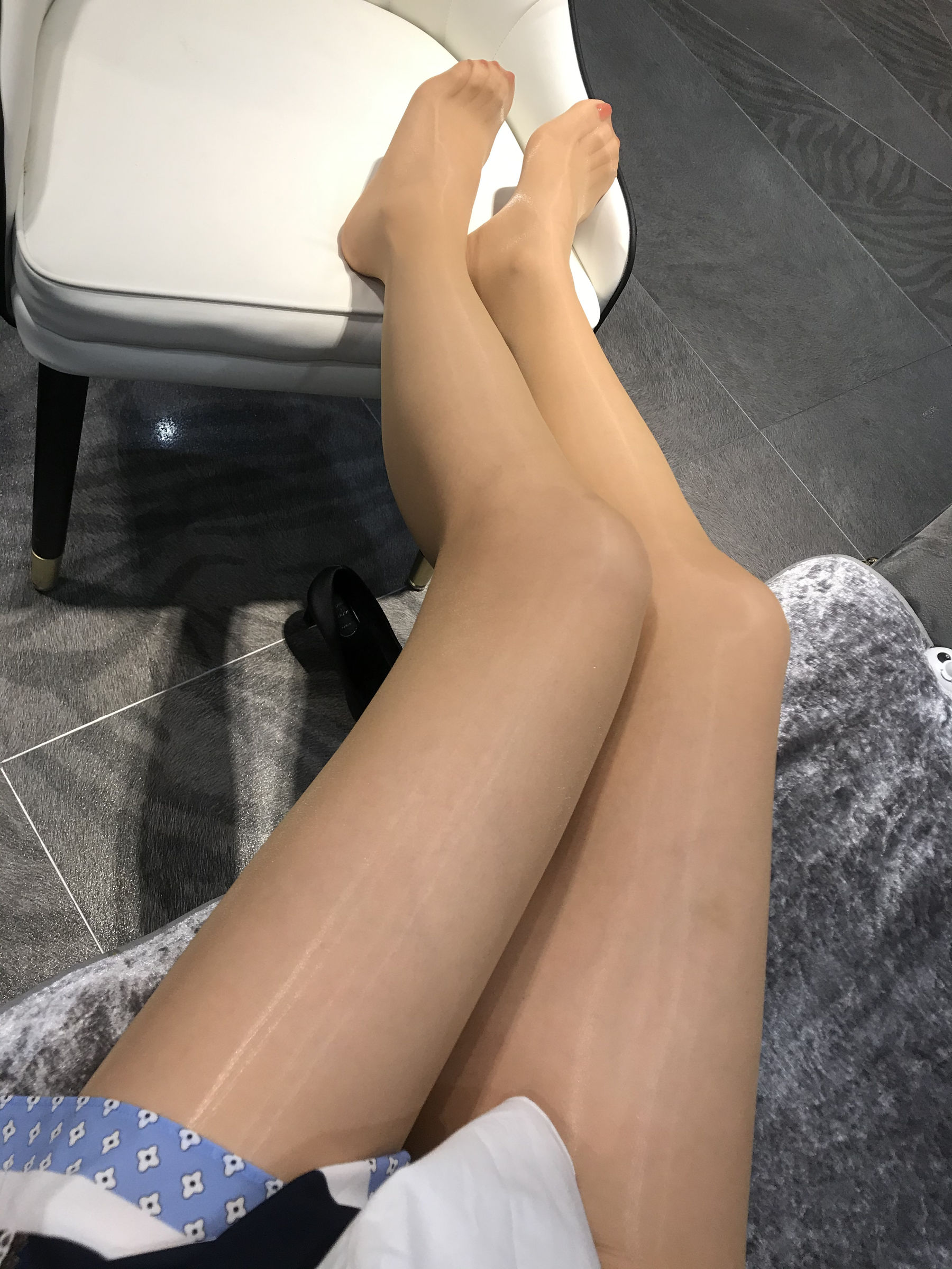 [福利COS] 丝足博主麋鹿_Monroe 2020.04.29 肉色亮丝第9张