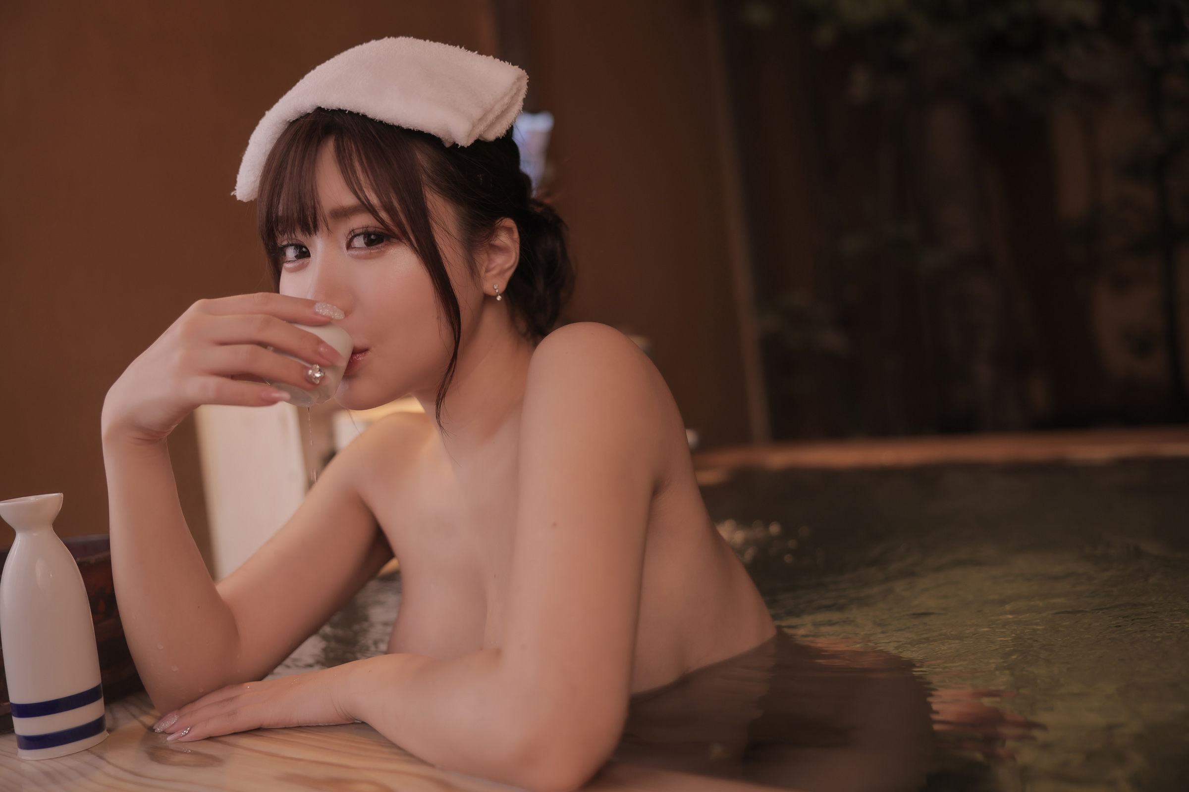 [福利COS] Mai Shirota 白田まい 白田まいと、貸切温泉と、濃厚接触第22张