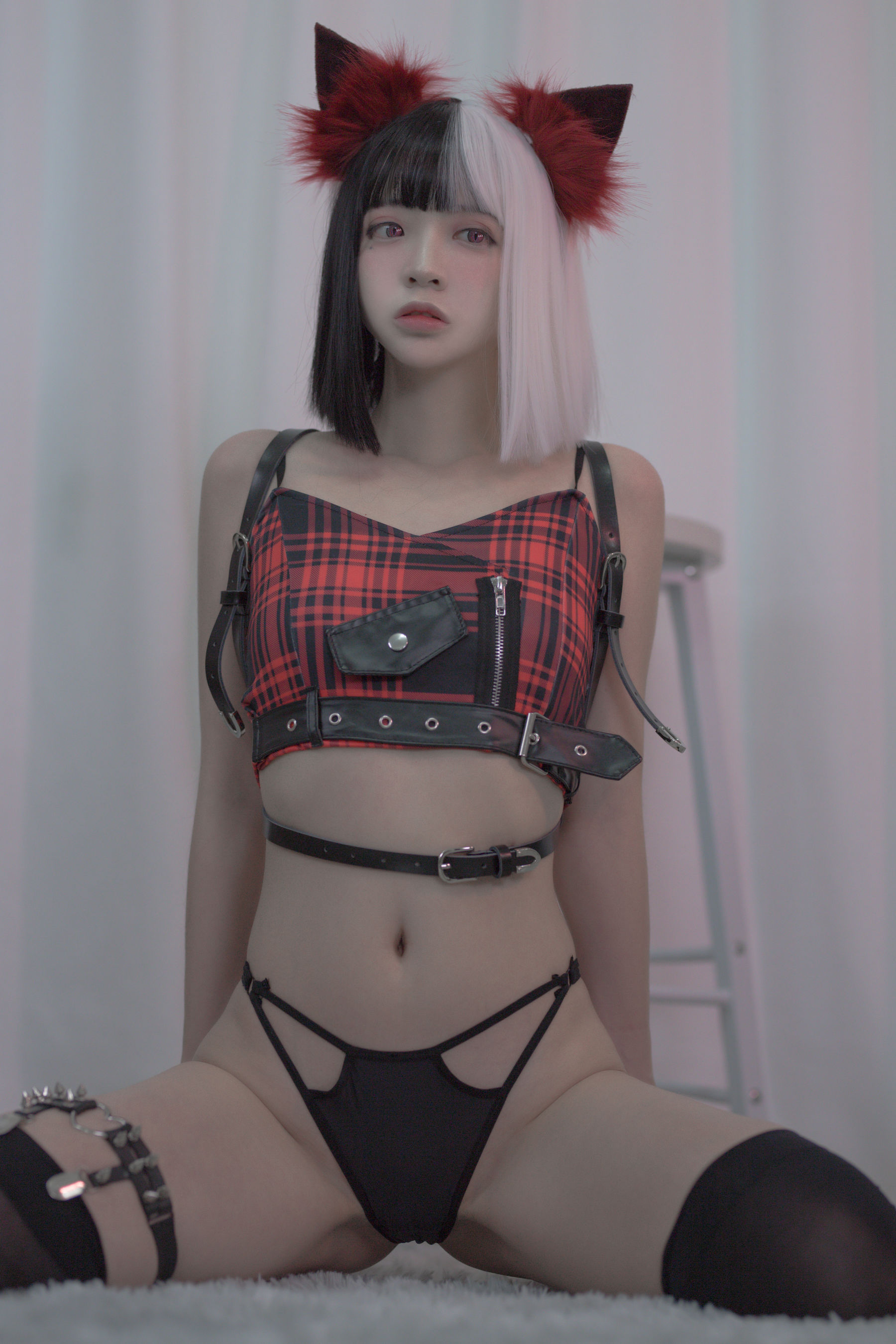 [福利COS] 疯猫ss - 黑白魔女库伊拉第5张