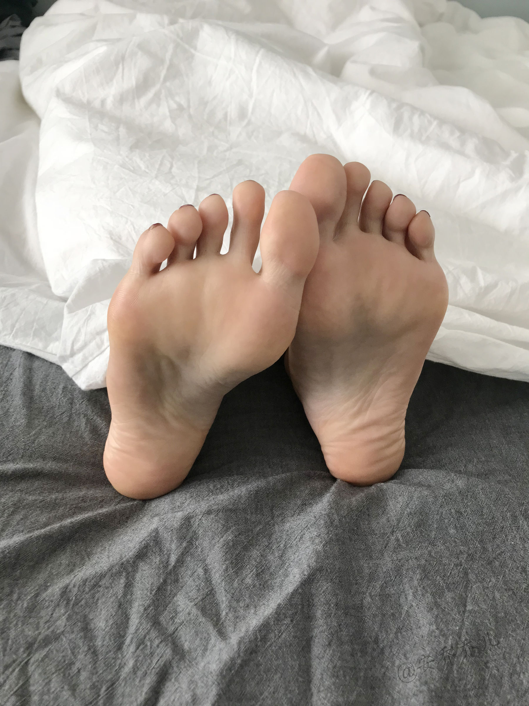 [福利COS] 安乔乔儿(Nia乔乔) No.017 安乔乔儿 黑丝旗袍第22张