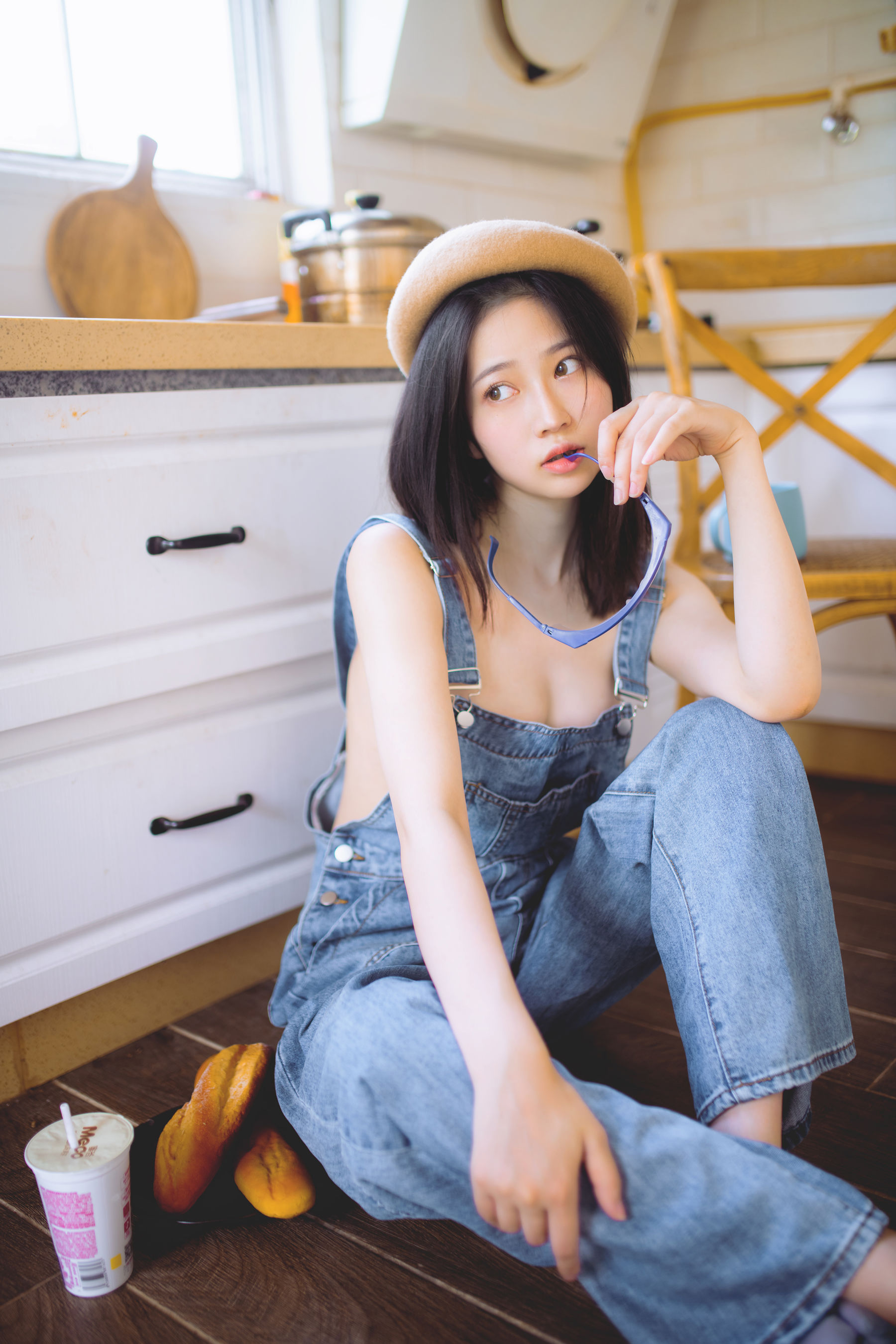 [福利COS] Nnian - 背带裤第6张