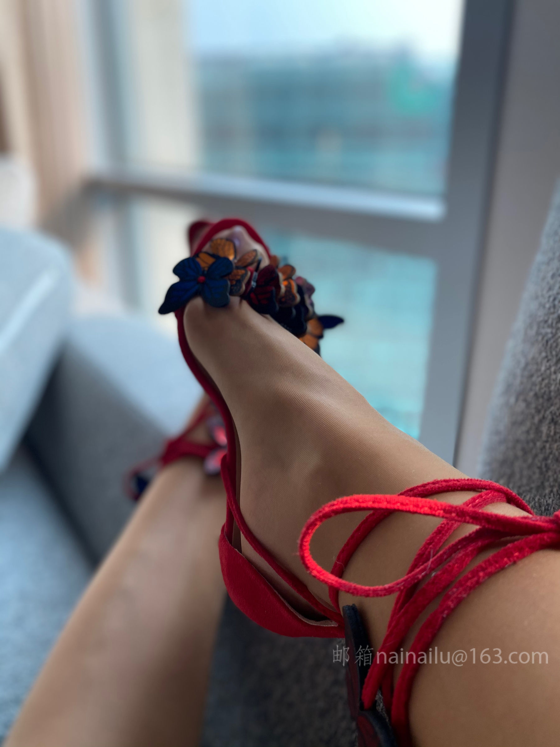 [福利COS] 安乔乔儿(Nia乔乔) No.033 包臀裙肉丝第25张