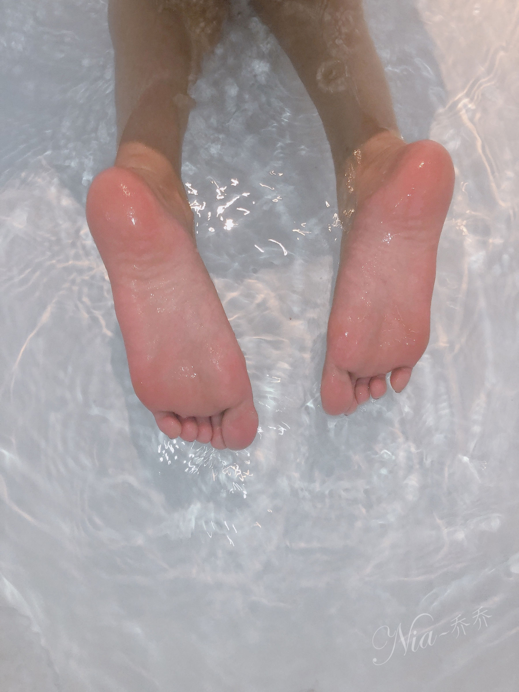 [福利COS] 安乔乔儿(Nia乔乔) No.024 美人出浴第35张