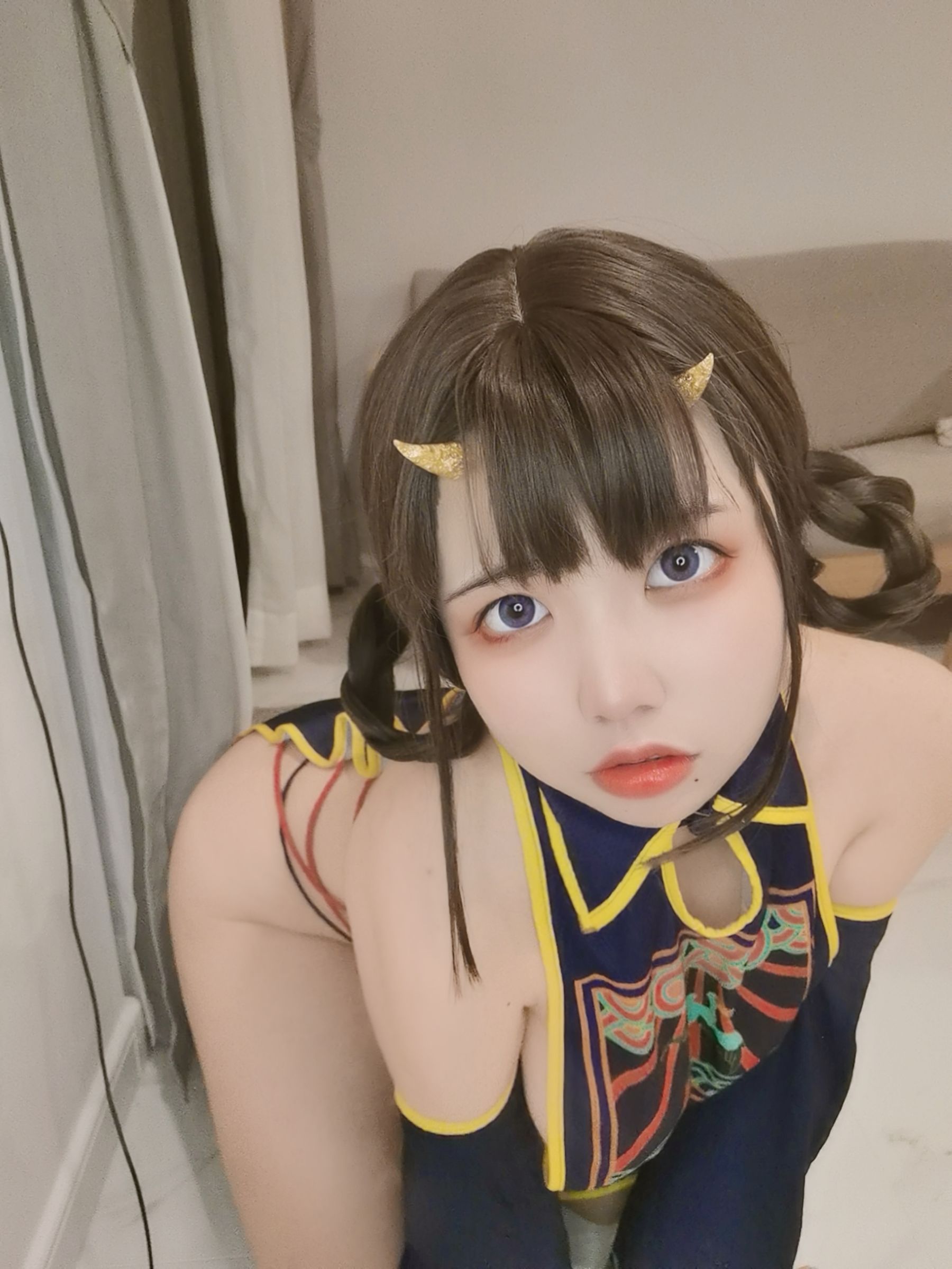 [福利COS] 啊日日_Ganlory - 小僵尸自拍第4张