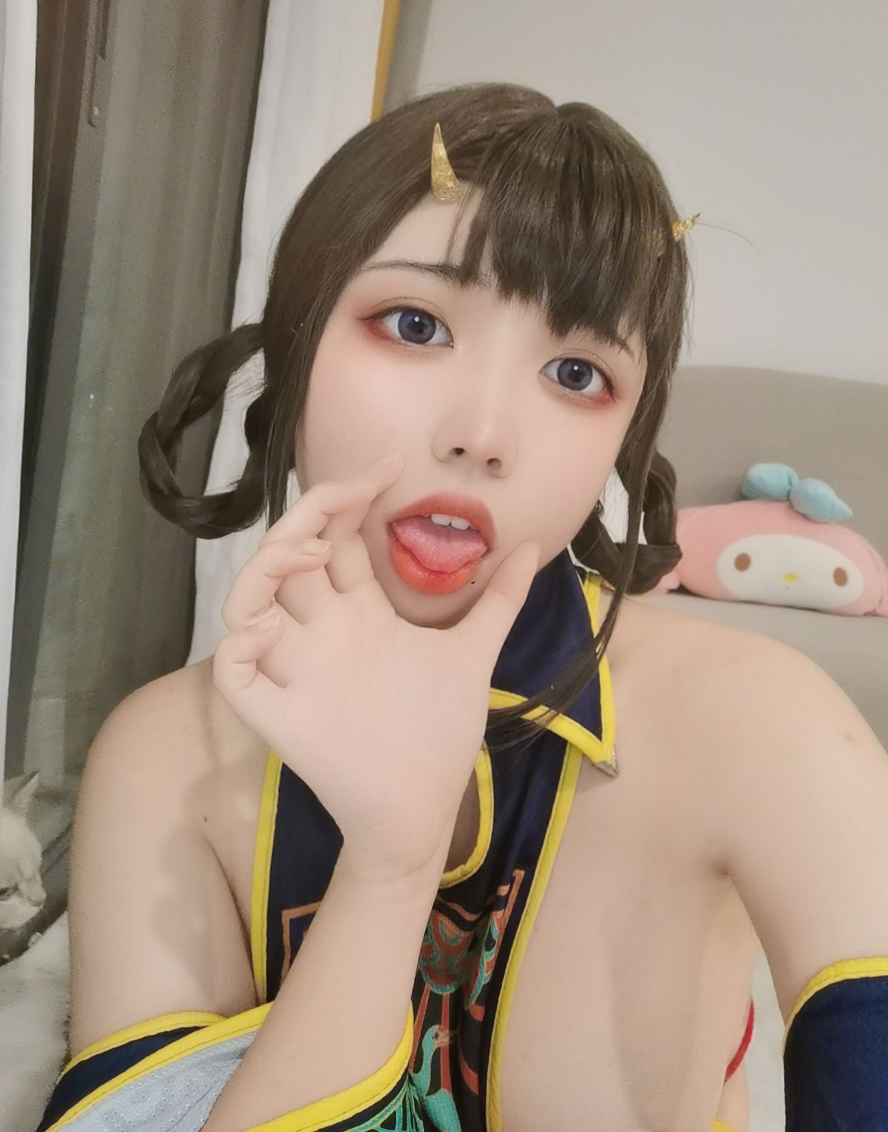 [福利COS] 啊日日_Ganlory - 小僵尸自拍第7张