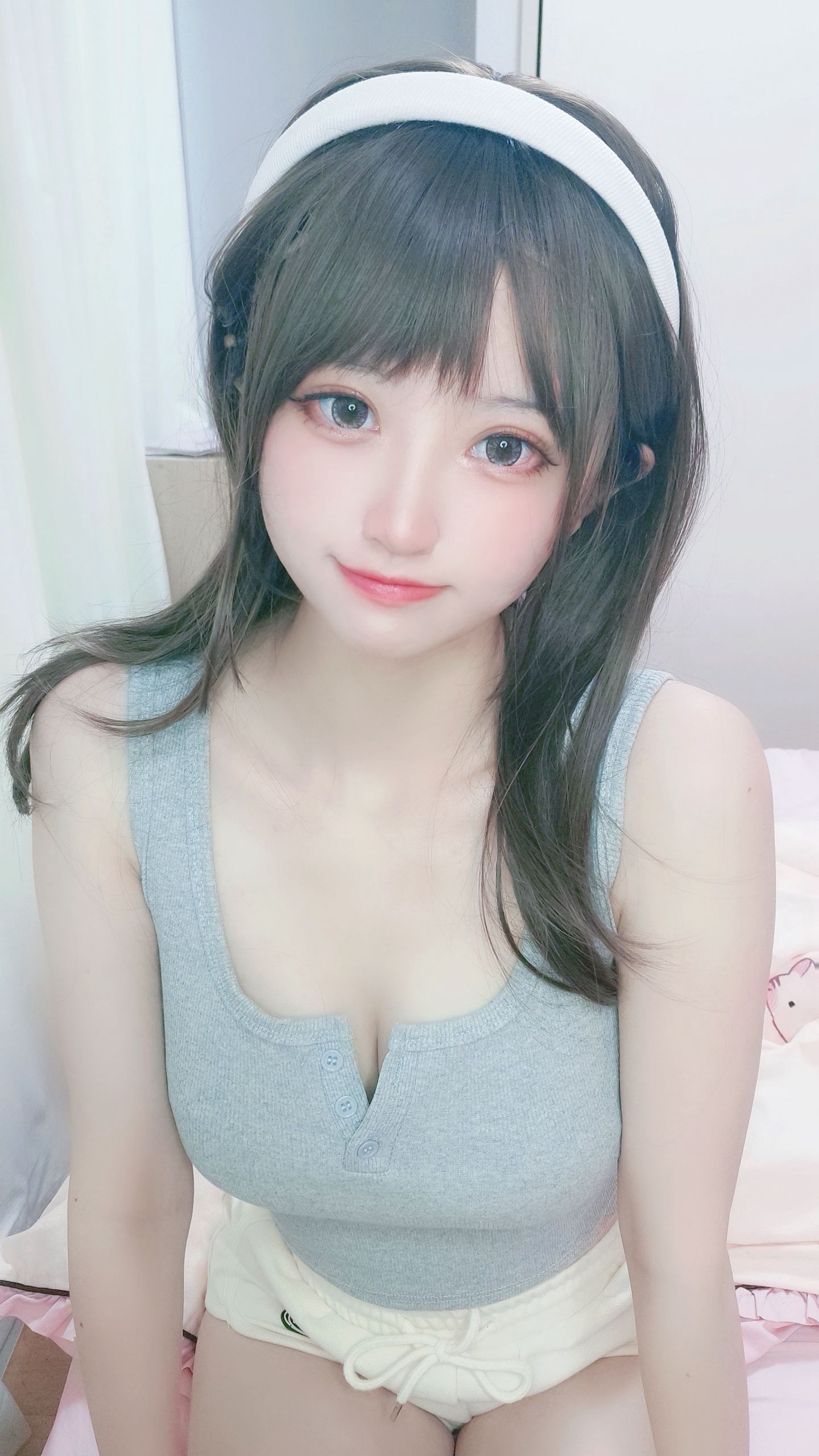 [福利COS] 千阳(ちよ) - 部屋着 常服第1张