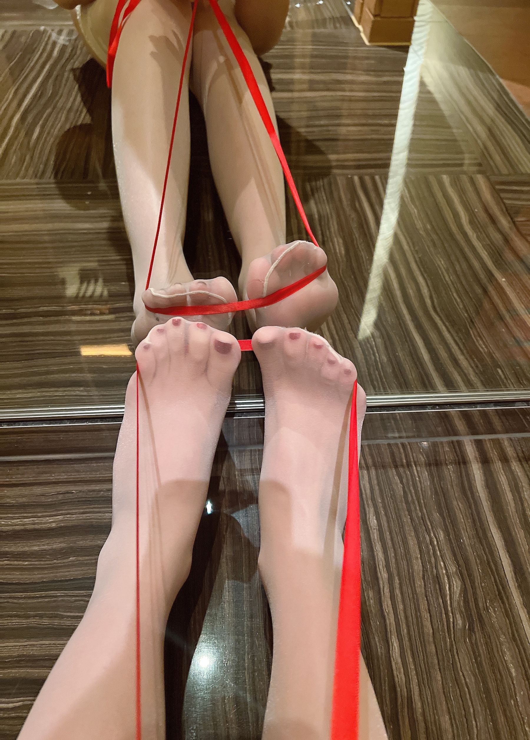 [福利COS] 果儿Victoria 微密圈视图合集第31张