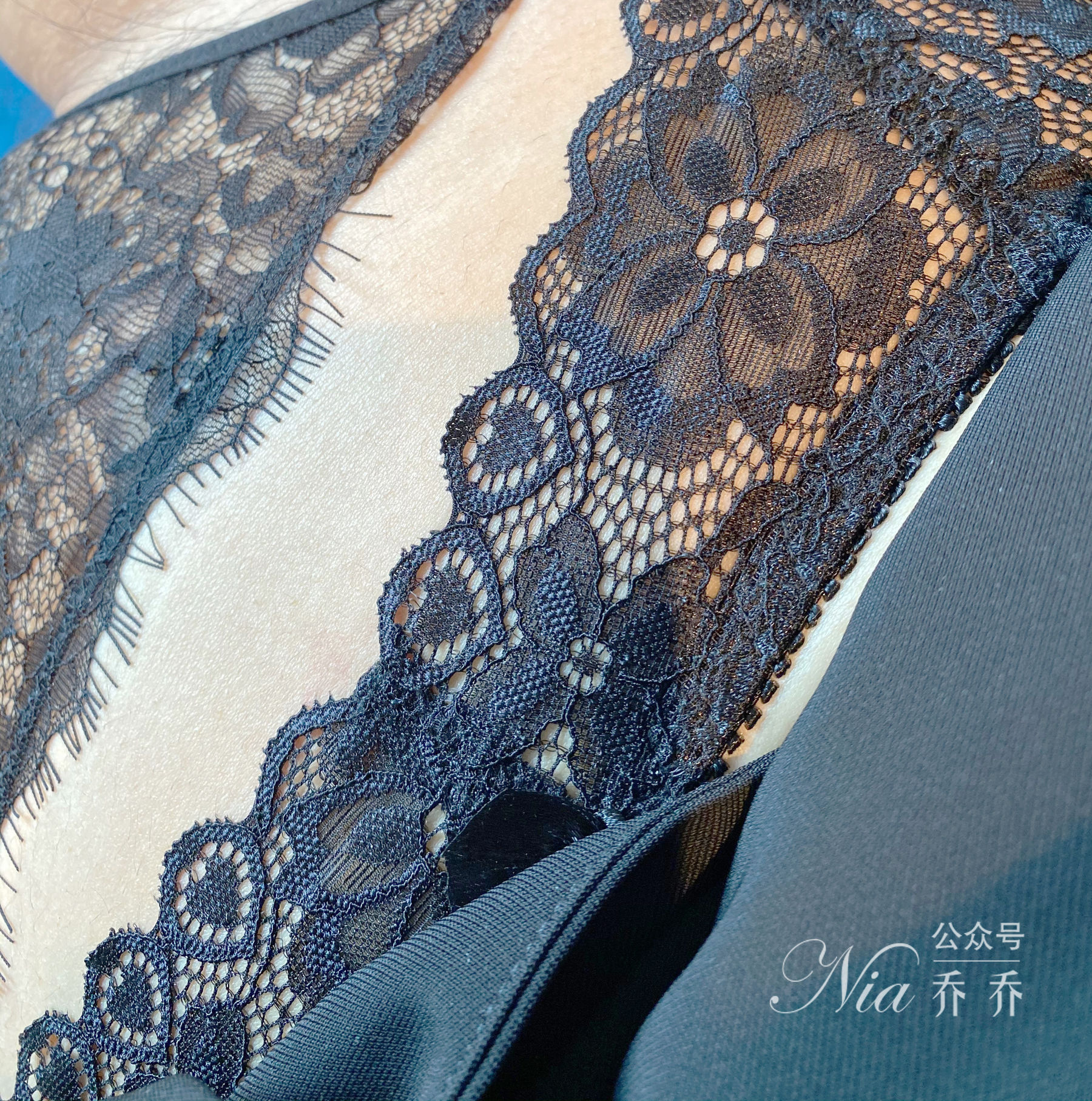 [福利COS] 安乔乔儿(Nia乔乔) 微密圈黑丝美腿写真合集第4张