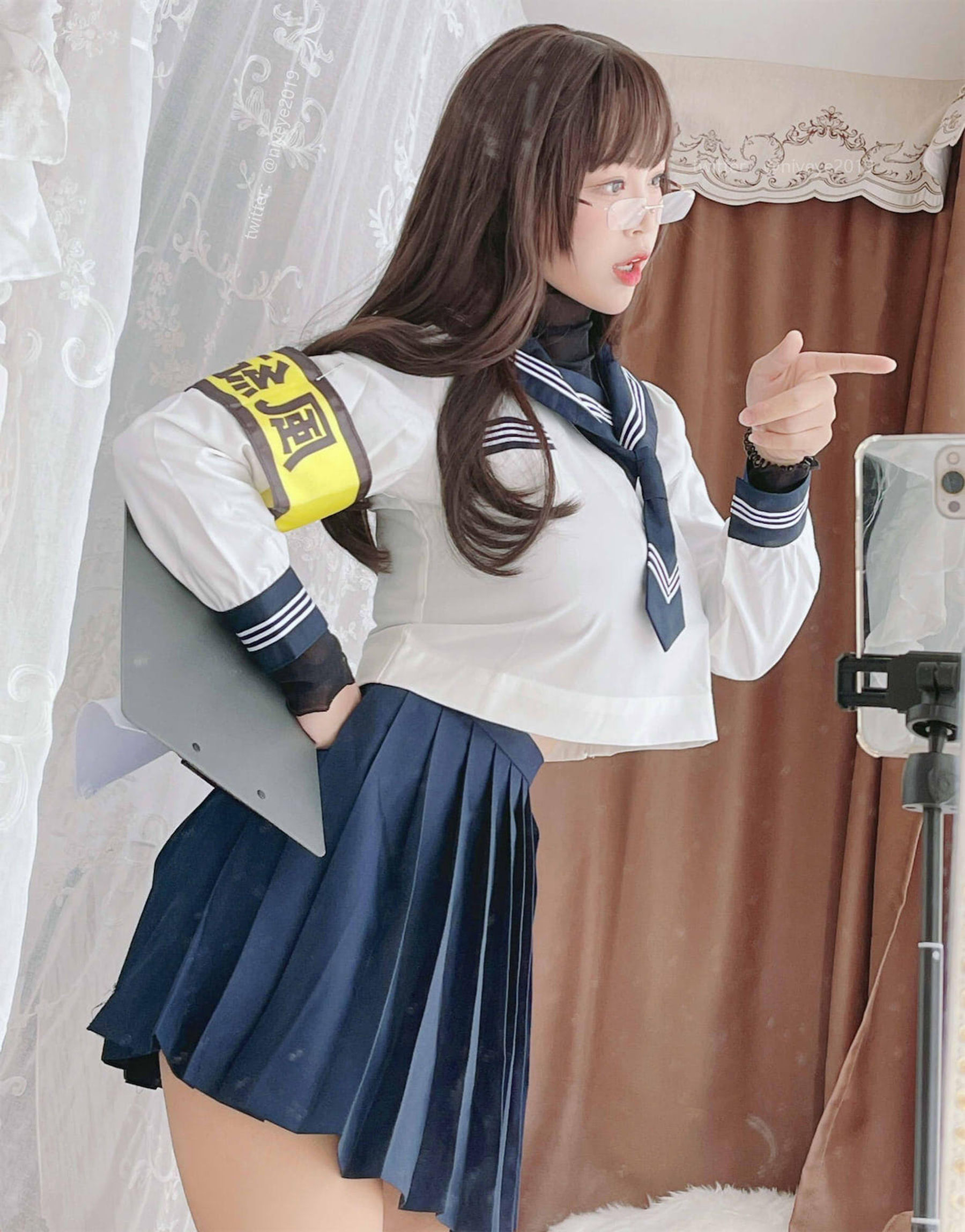 [福利COS] 萌系小姐姐-白烨-&amp;amp;耶米西奶露 - 风纪委员第3张