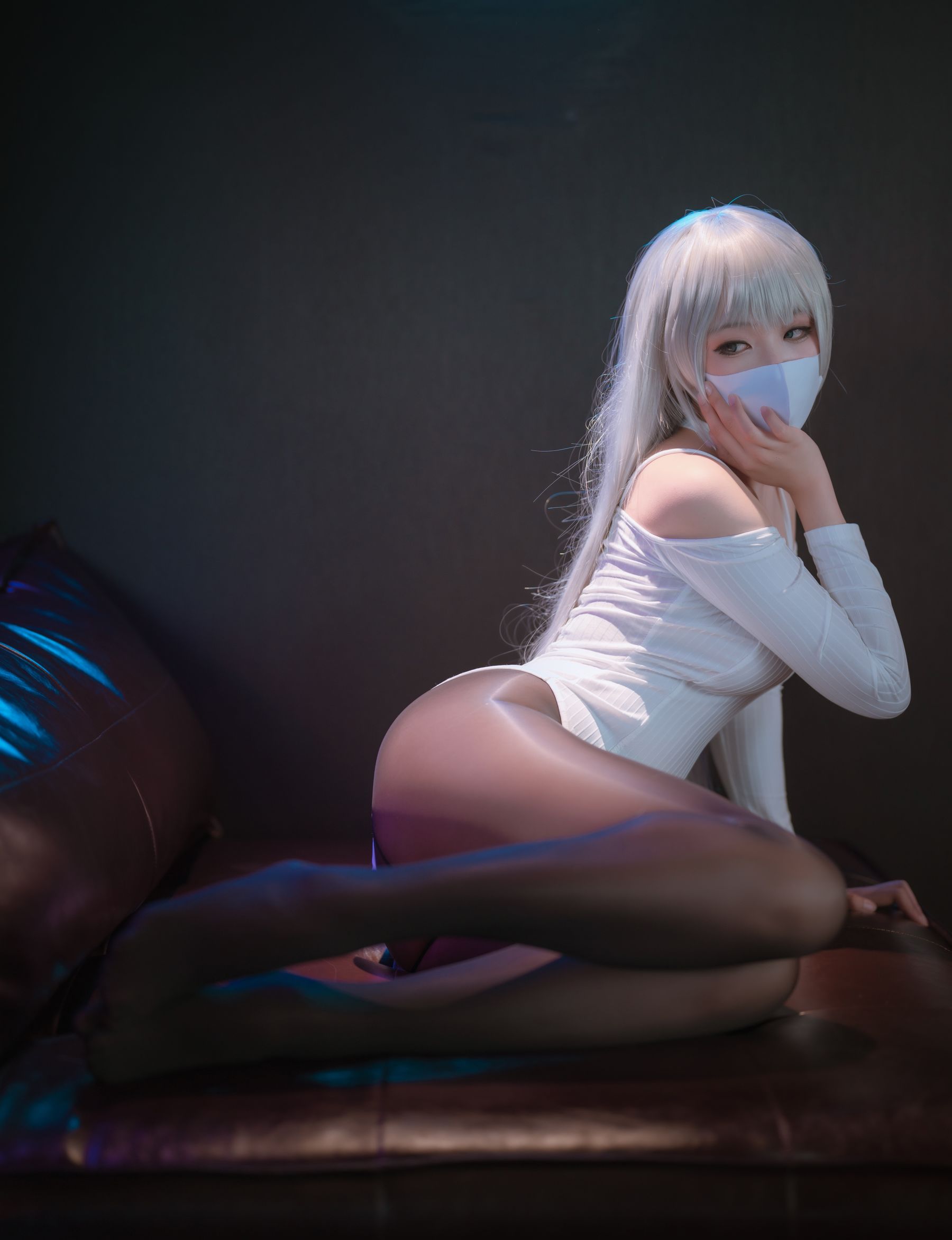 [福利COS] 轩萧学姐 - 高开叉运动鞋 茑第10张