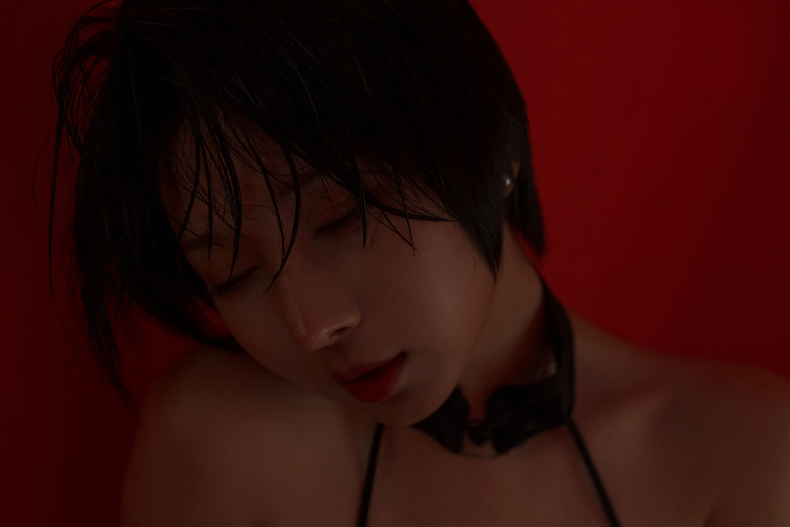 [福利COS] 云溪溪 - 奶桃 暧昧第12张