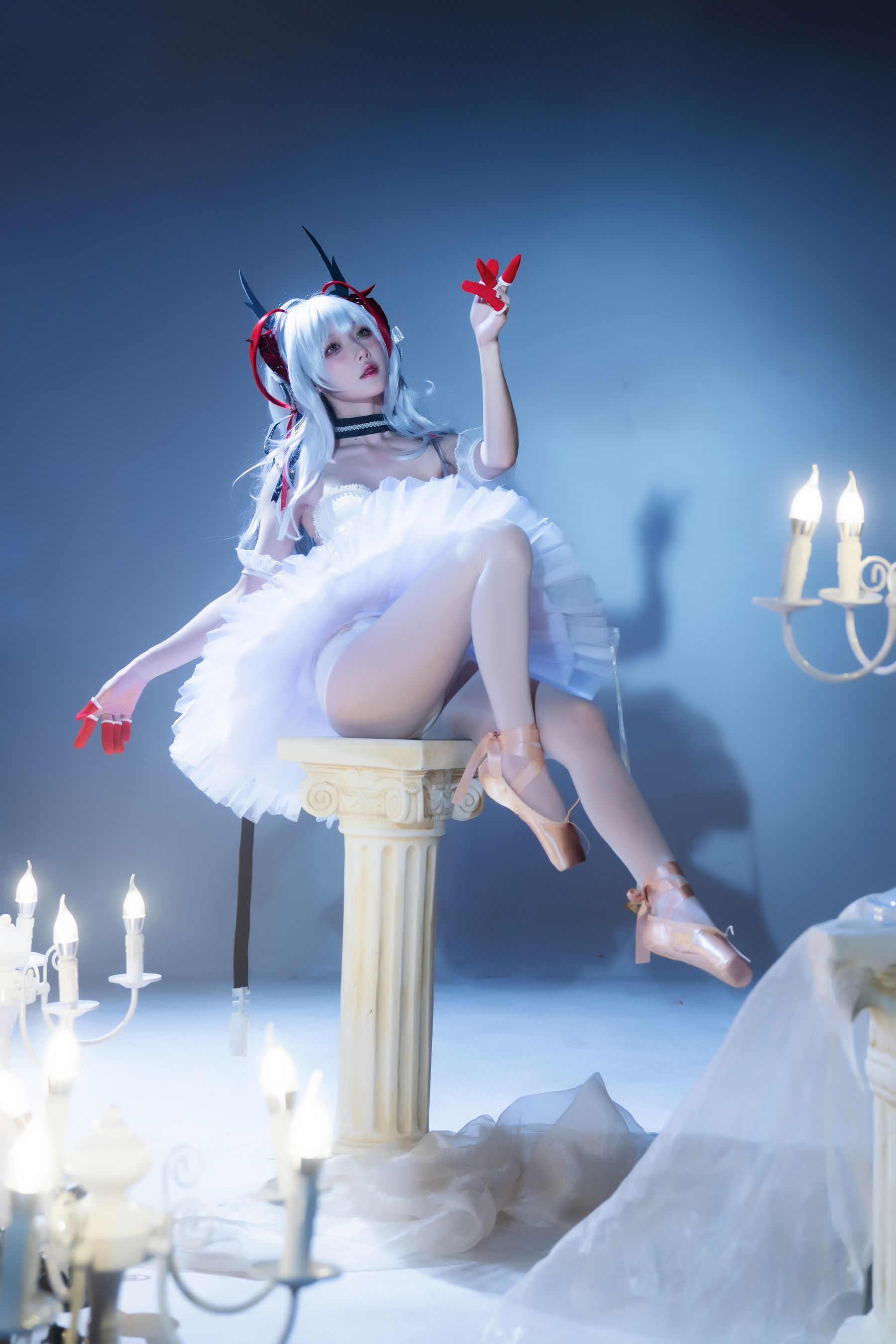 [福利COS] 动漫博主阿包也是兔娘 - 明日方舟 芭蕾第6张