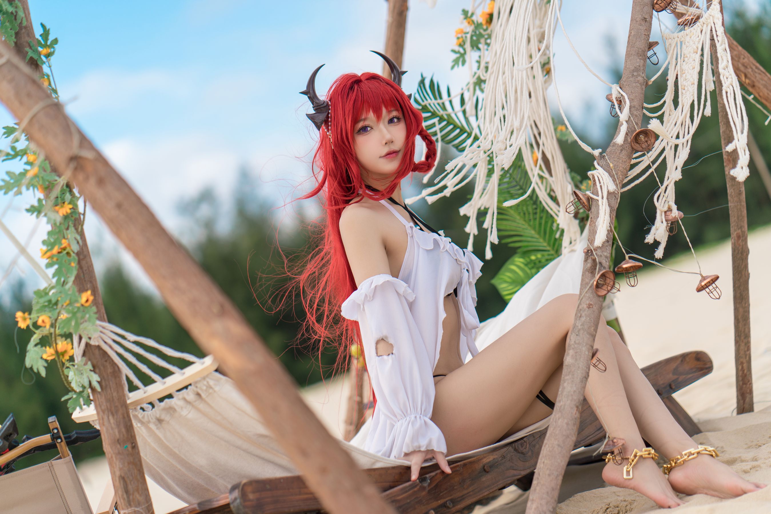 [福利COS] 动漫博主阿包也是兔娘 - 明日方舟 史尔特尔泳装第9张