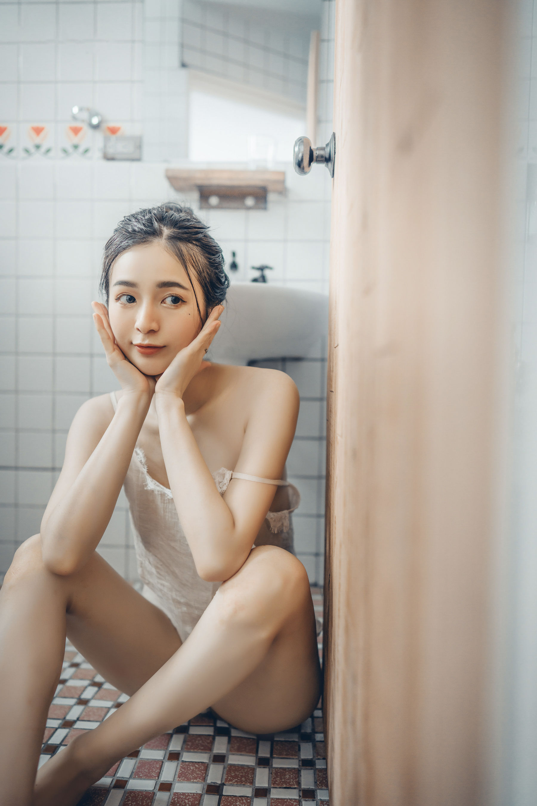 [福利COS] 辰辰 - 浴室里的天使第10张