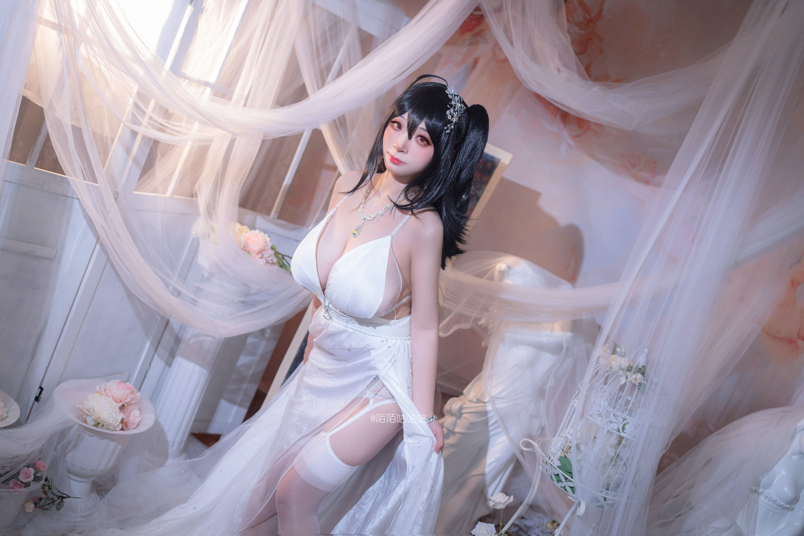 [福利COS] Cosplay美女韶陌陌 - 大凤 婚纱第3张