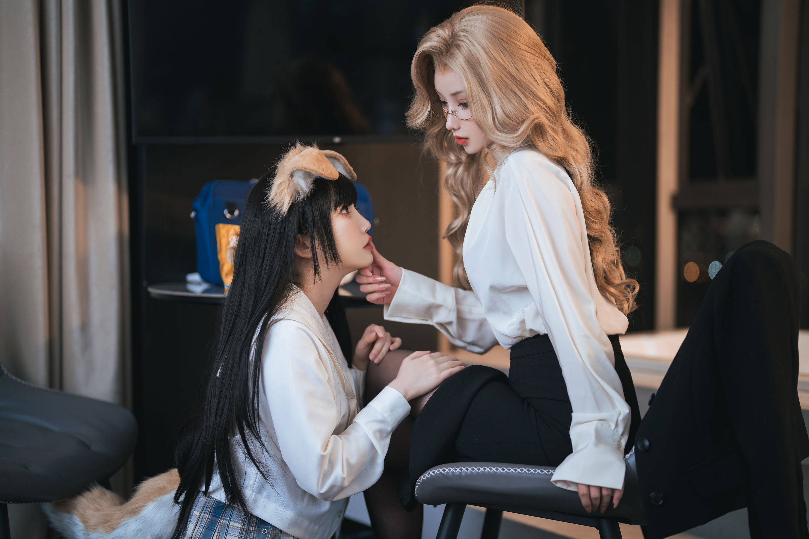 [福利COS] COS福利rioko凉凉子&amp;amp;面饼仙儿 - 女上司双人版第4张