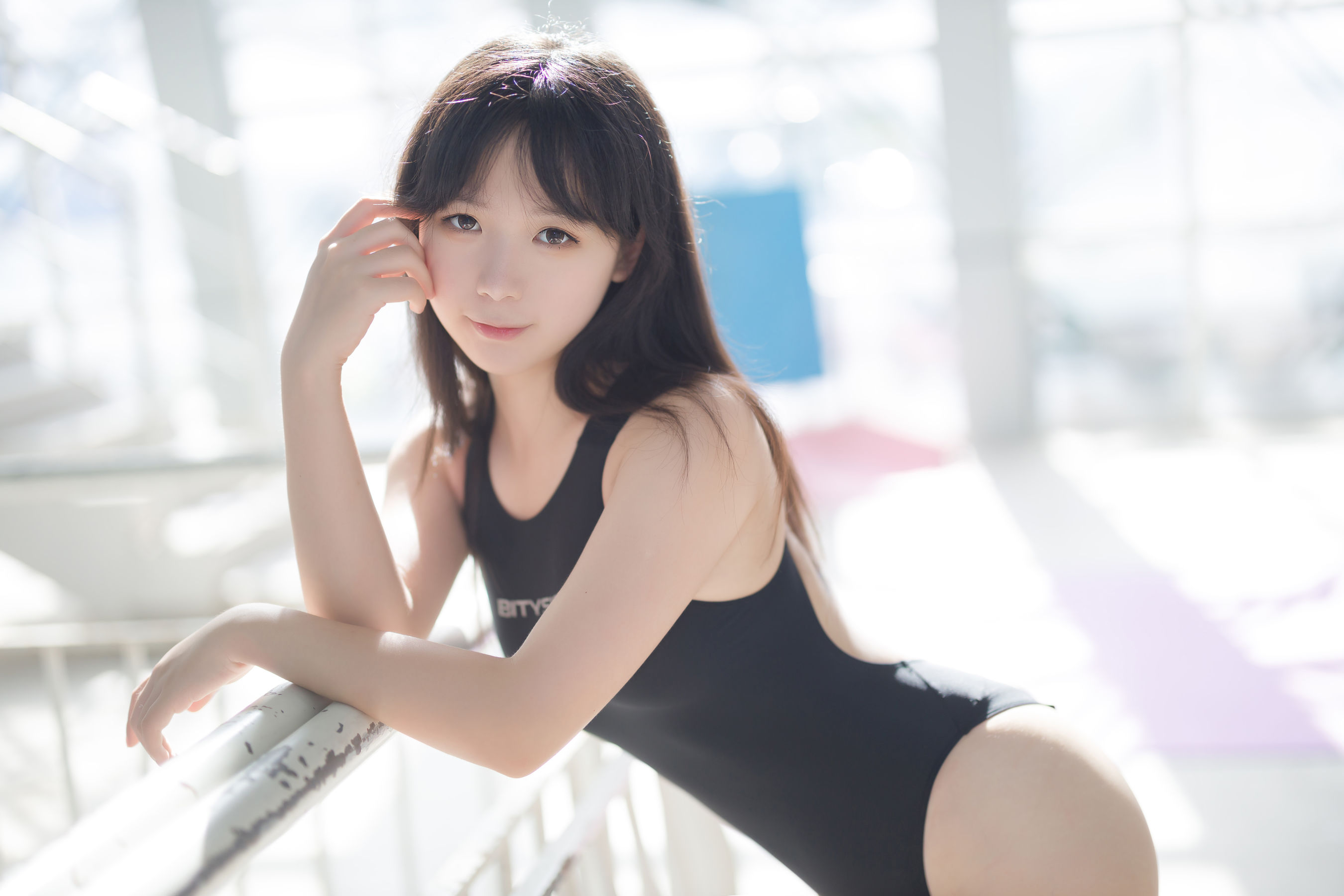 [福利COS] 动漫博主樱落酱w - 泳池竞泳第4张