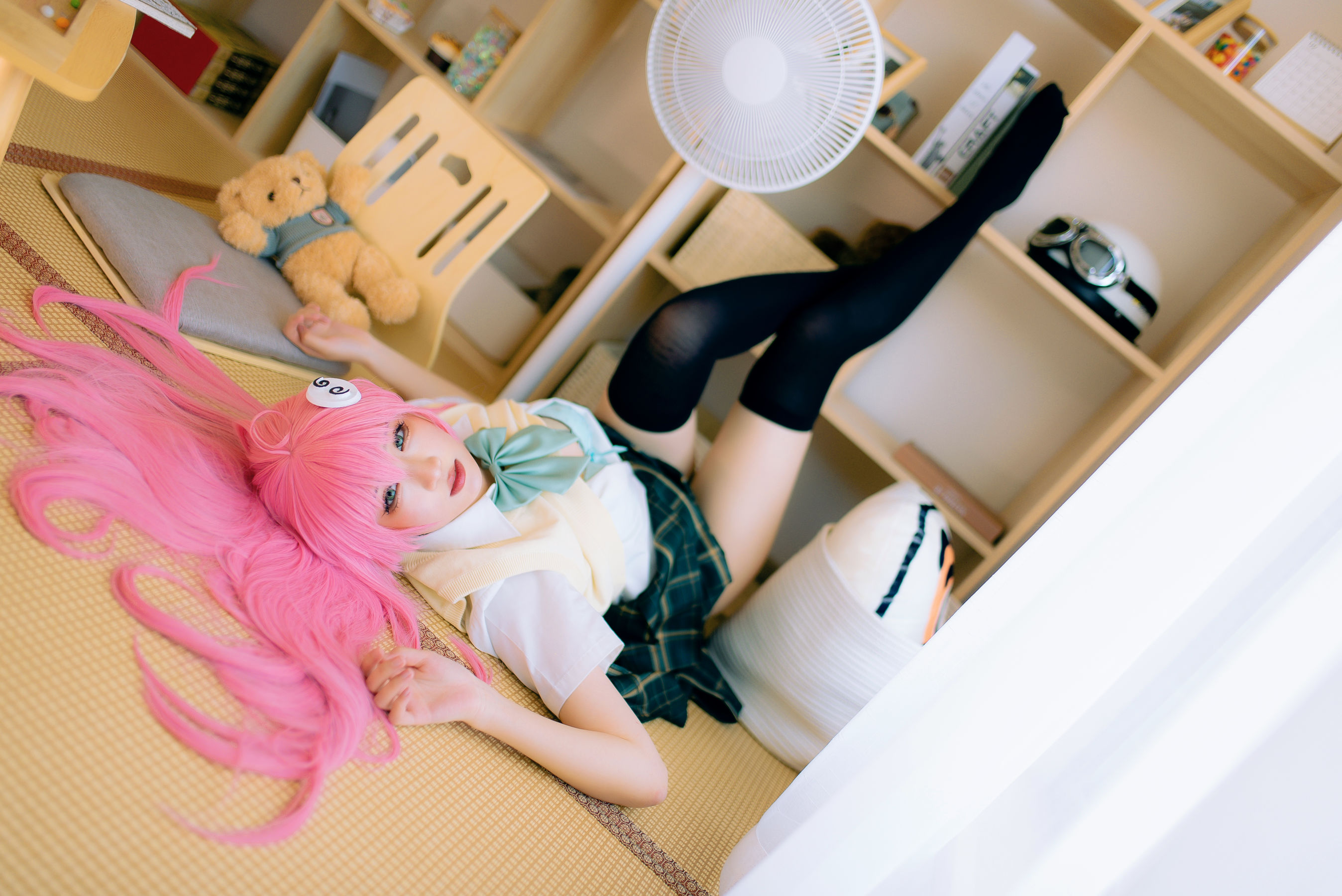 [福利COS] 瓦斯塔亚小龙虾 - 校服第3张