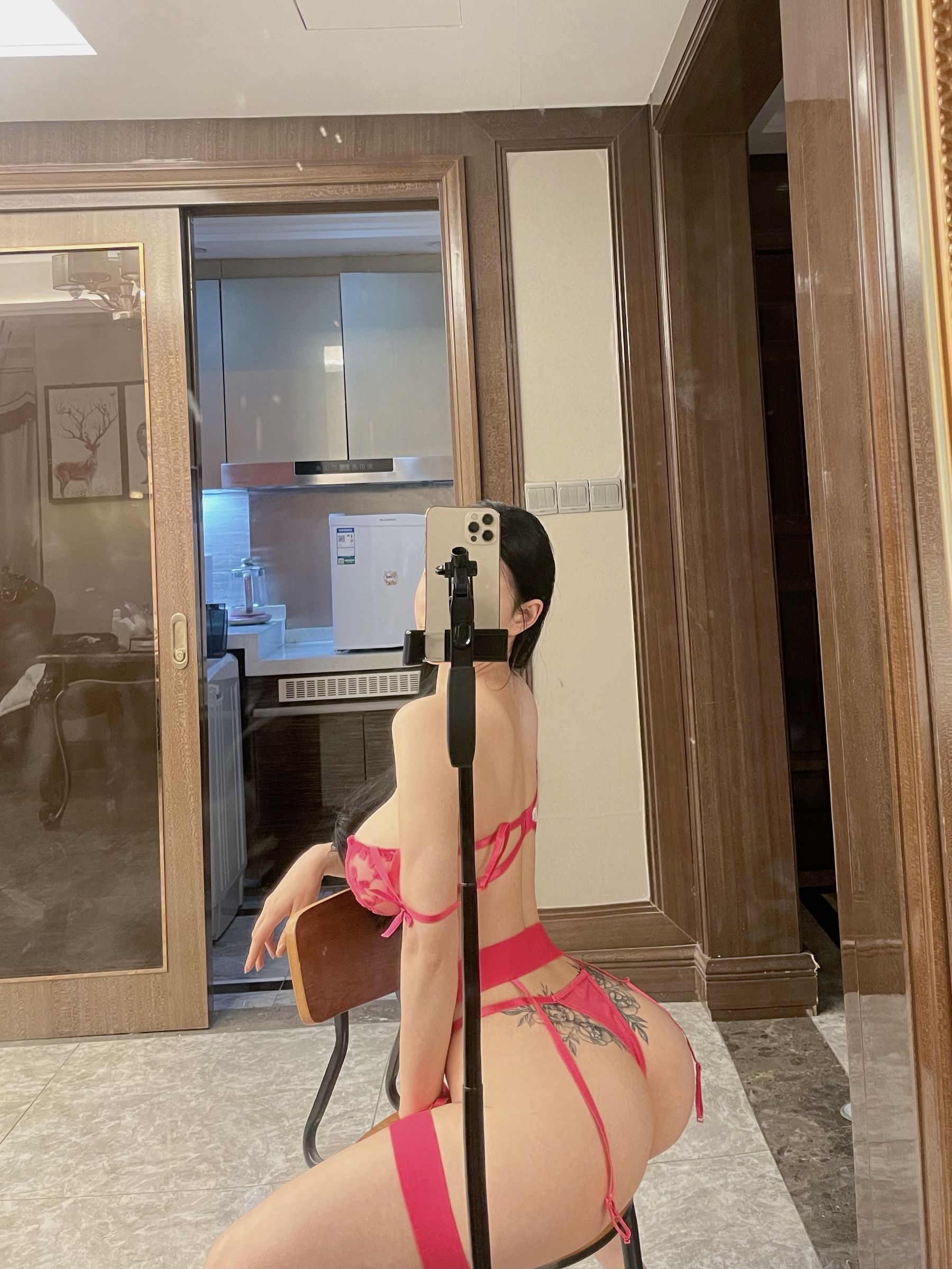 [福利COS] 美臀女神左公子666 微密圈VIP付费私拍美照合集2第6张