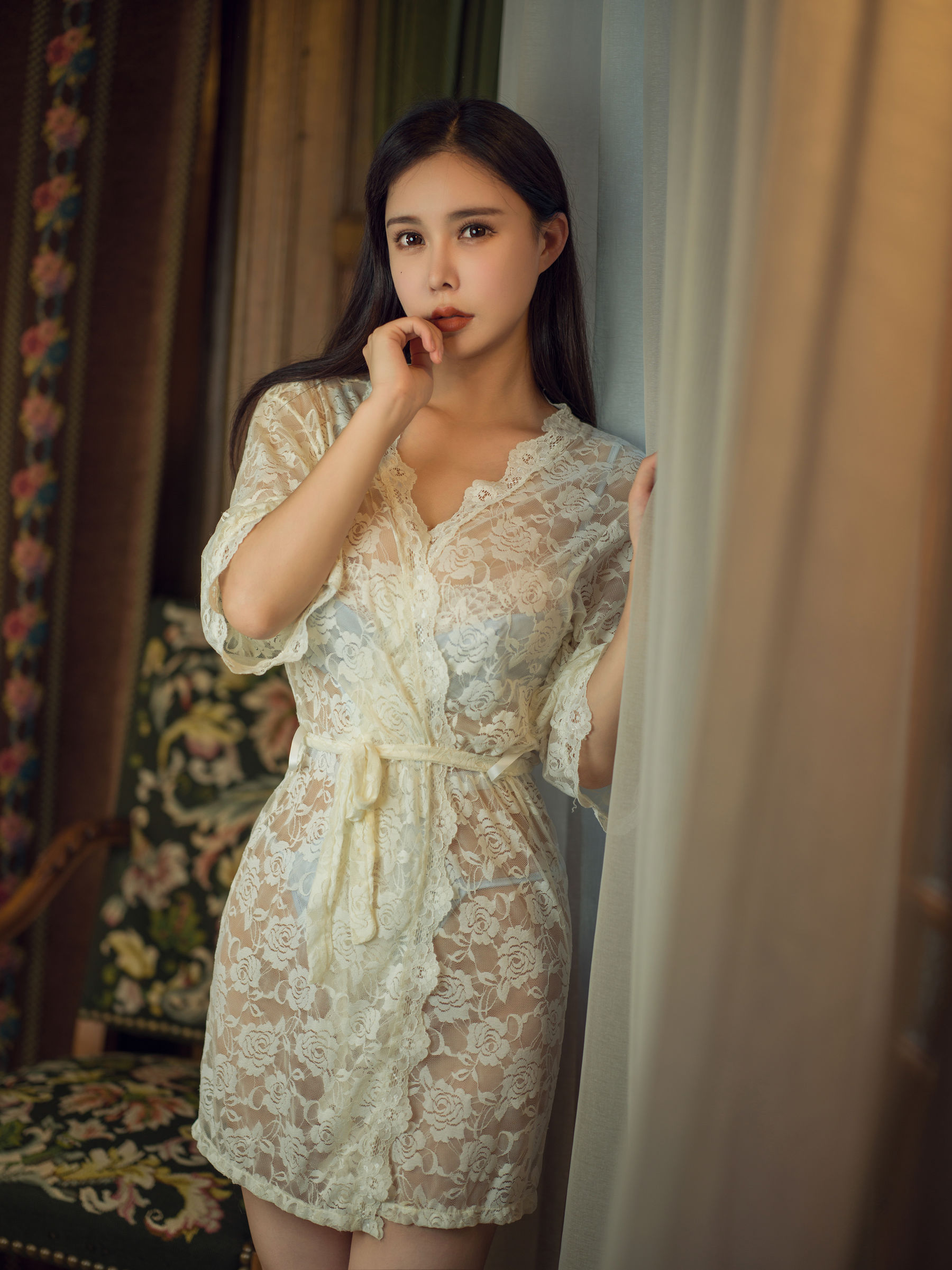 [福利COS] 亚马逊鲶鱼 - 独居太太第1张