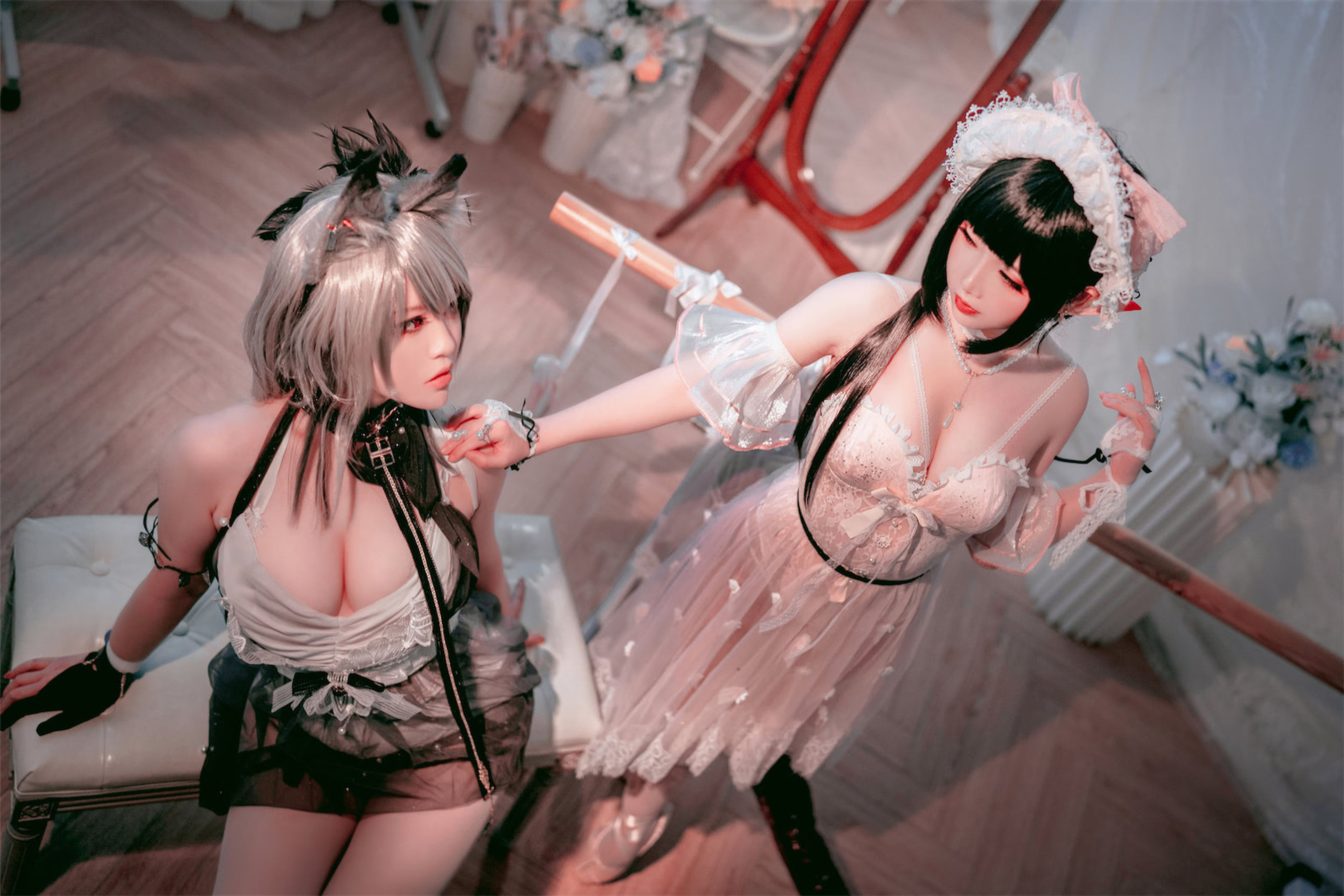 [福利COS] 可爱人气Coser面饼仙儿&amp;amp;半半子 - Arknights 黑x森蚺バレエ第16张