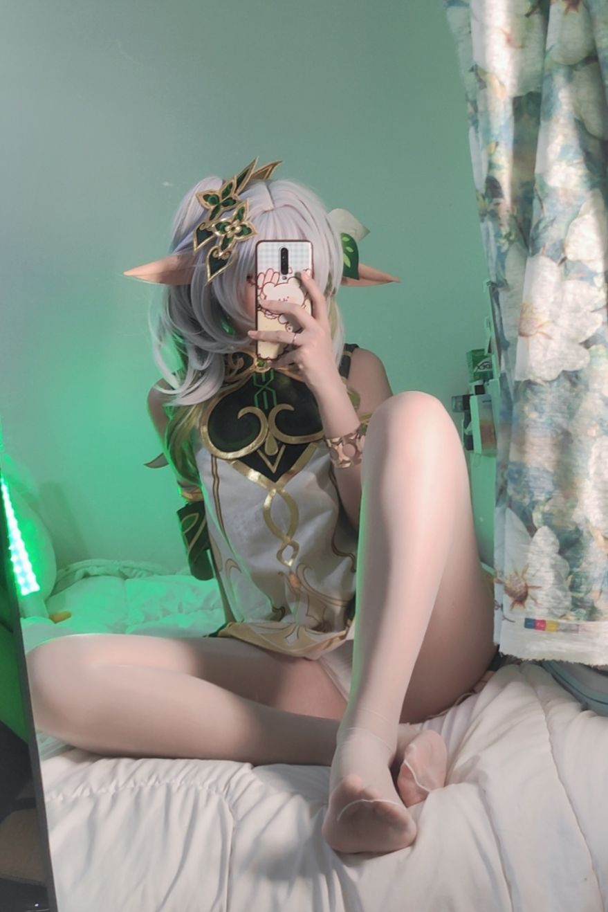 [福利COS] 洛桑w伊梓 - 小草神第6张