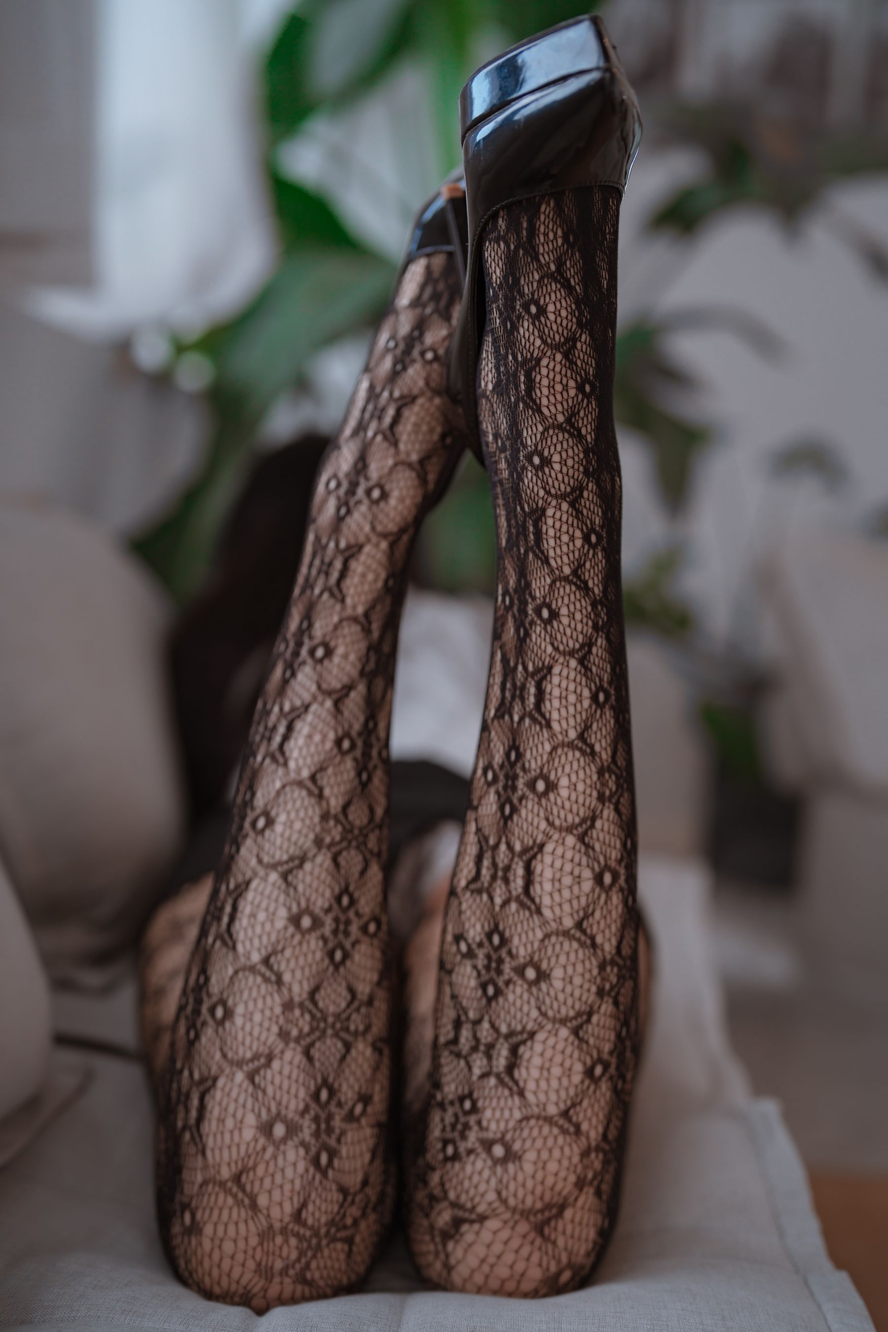 [福利COS] 轩萧学姐 - 提花裤袜第10张