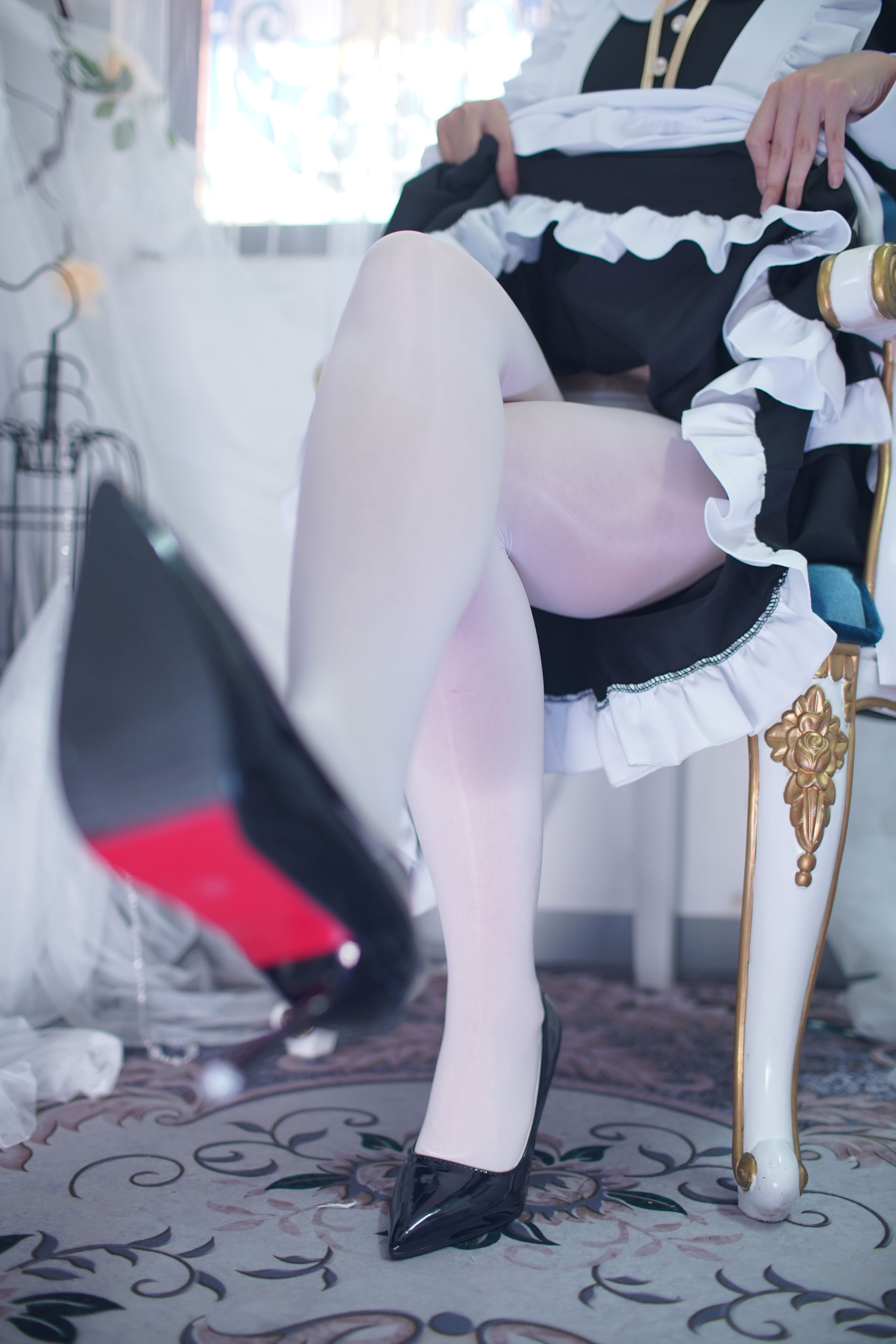 [福利COS] 茶籽ccz - 欧式女仆第4张