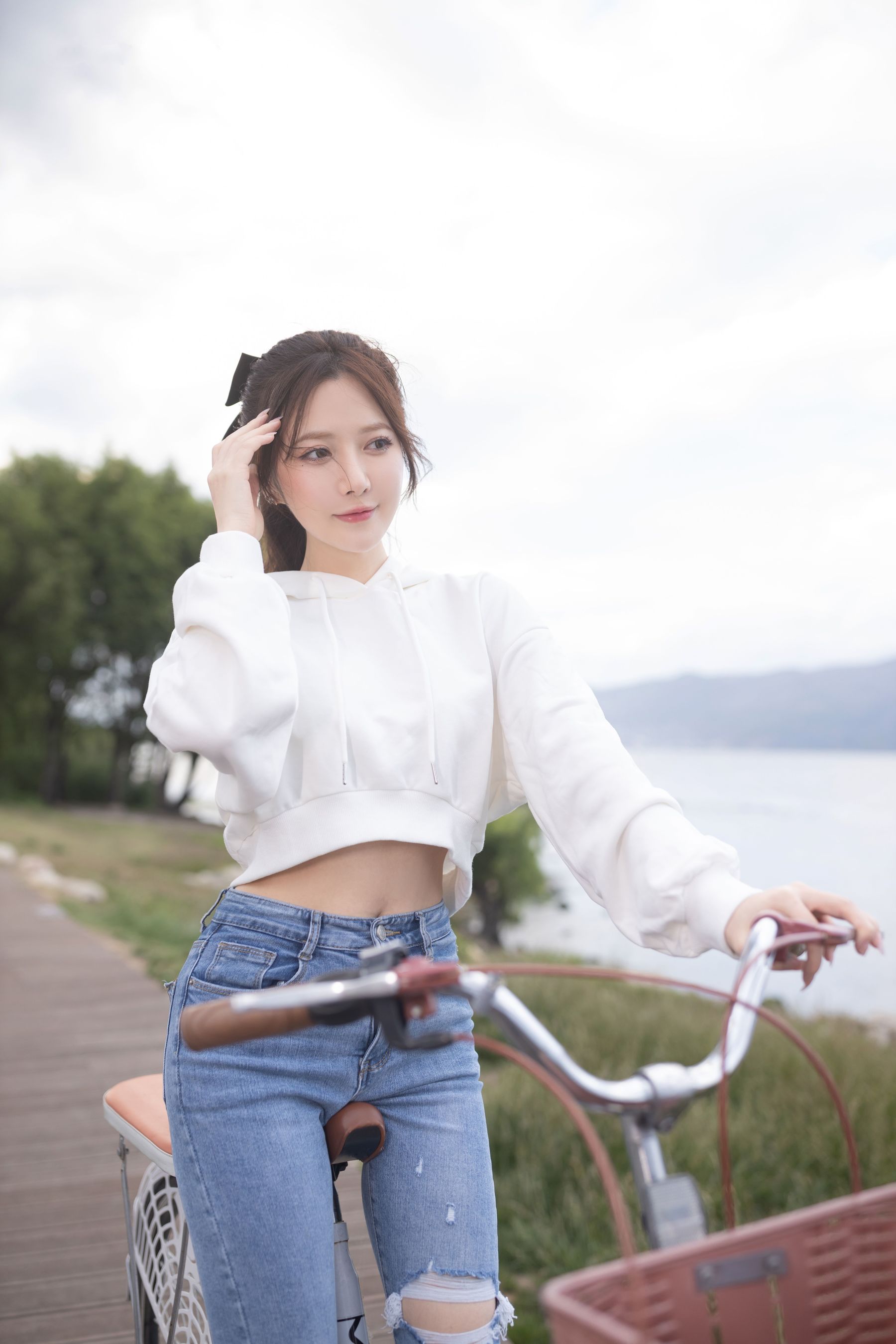 [福利COS] 鱼子酱 牛仔情趣写真第1张