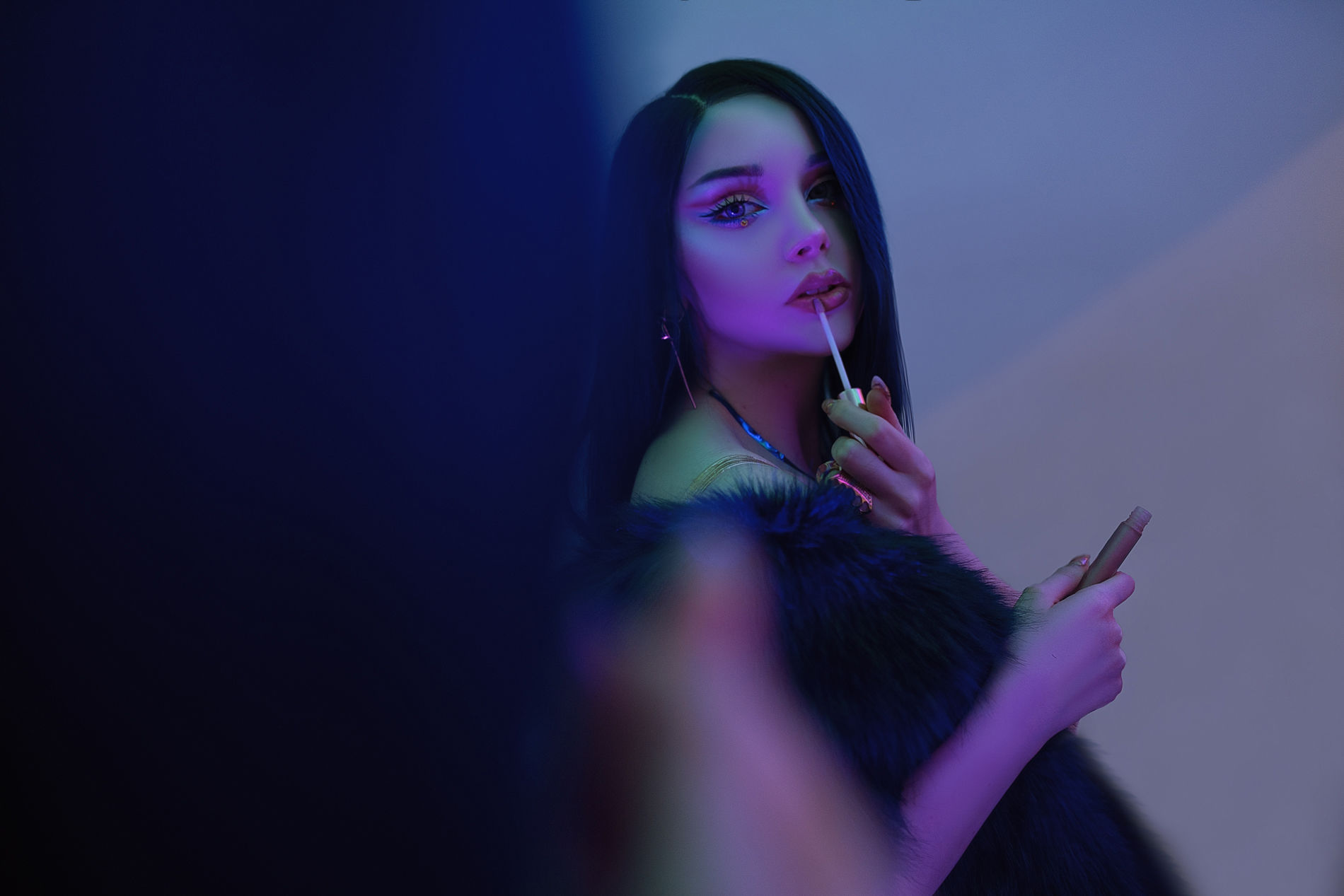 [COS福利] 国外美女SayaTheFox - Cyberpunk Dress第2张