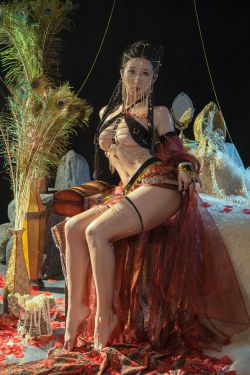 [福利COS] 云溪溪 - 深渊舞娘