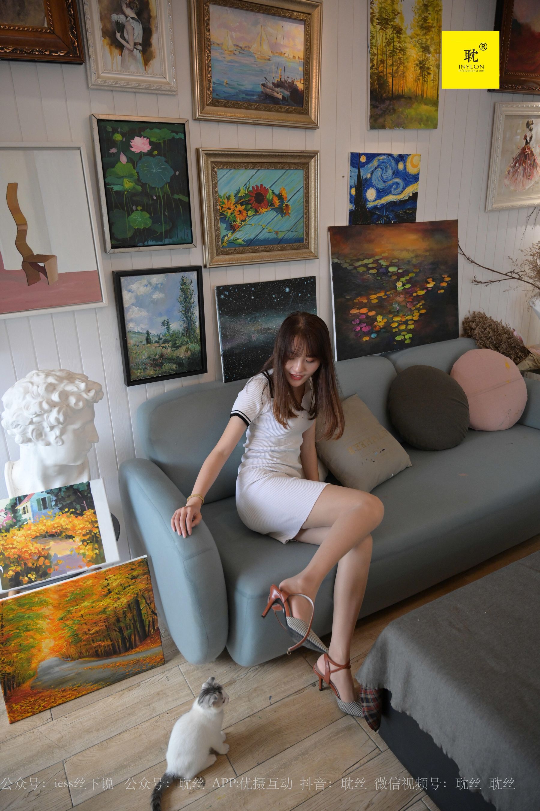 [IESS异思趣向]第N种幻想 婉萍 《两位插班生的画室风波》1  丝袜美腿套图第14张