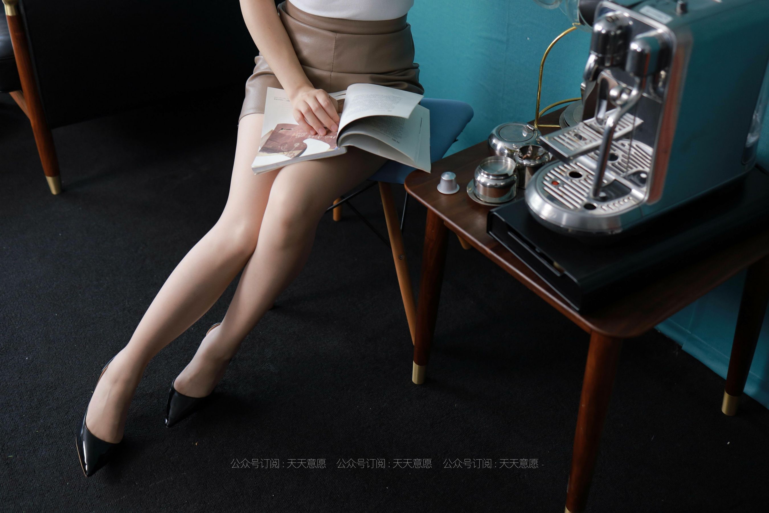 [IESS异思趣向]  模特：小婕《书中颜如玉》第3张