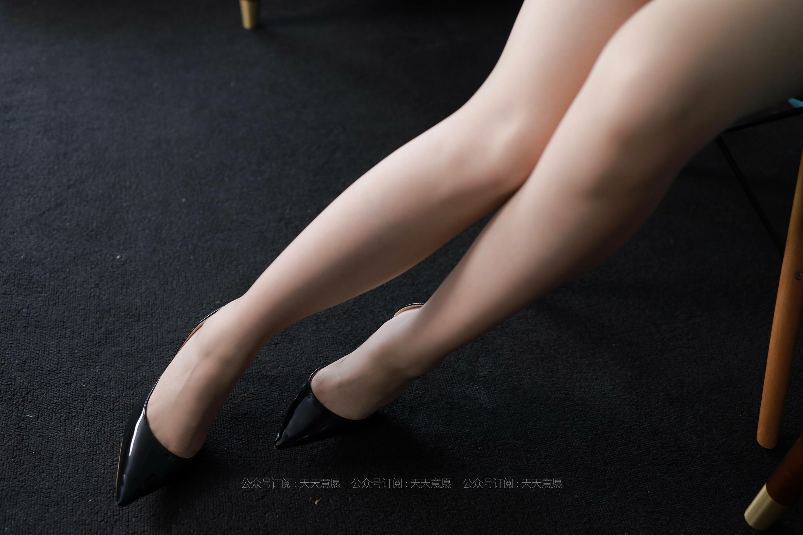 [IESS异思趣向]  模特：小婕《书中颜如玉》第3张