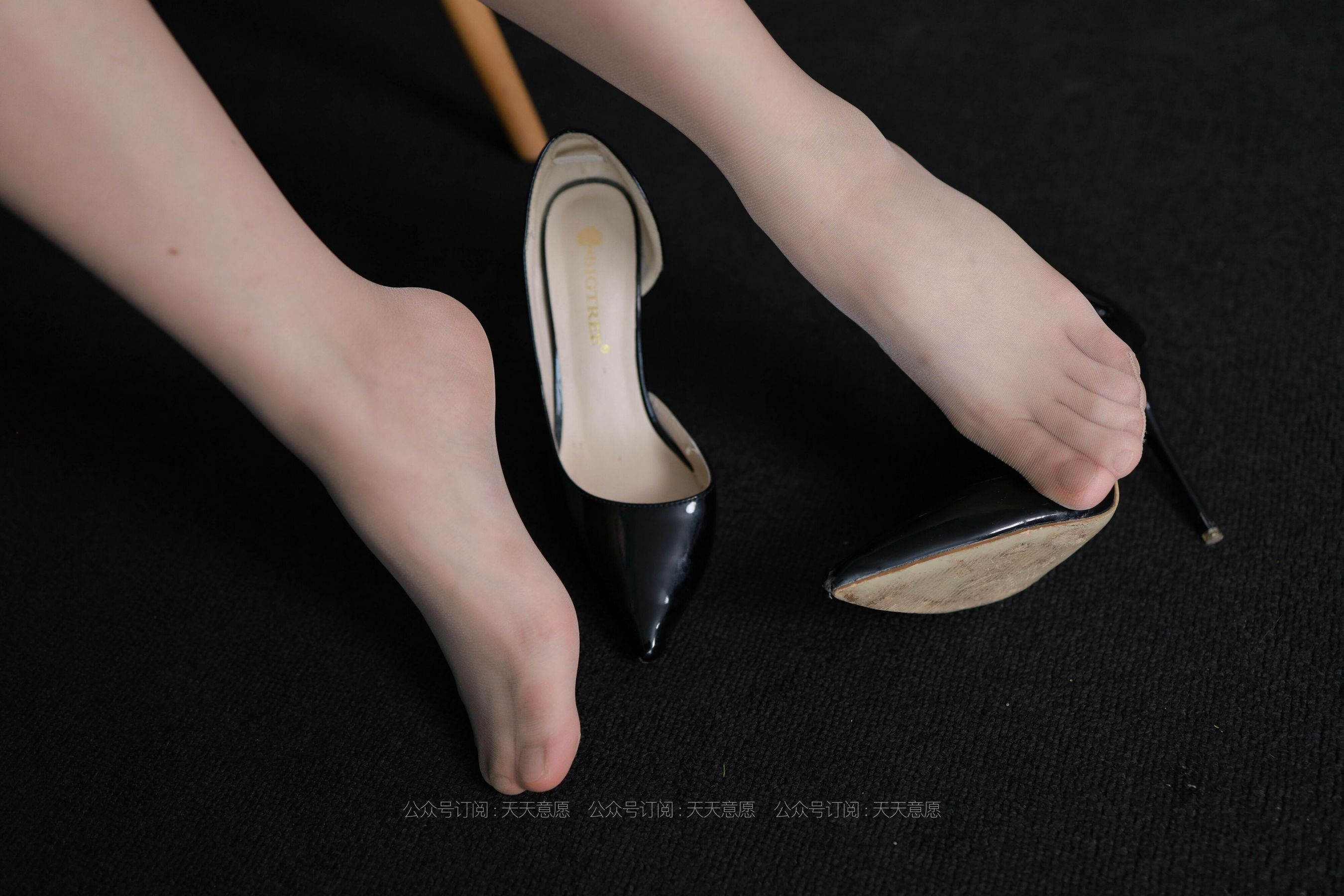 [IESS异思趣向]  模特：小婕《书中颜如玉》第7张