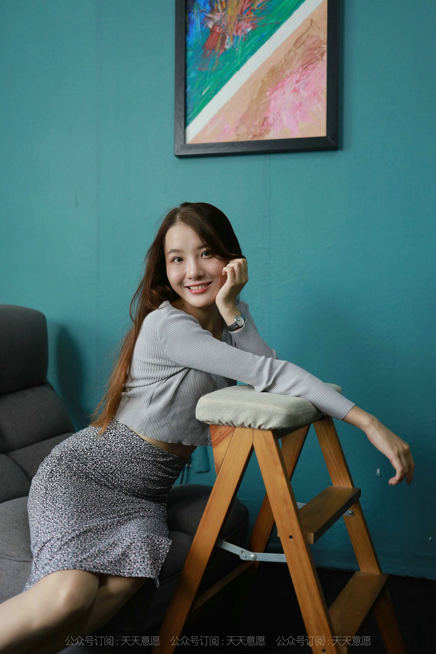 [IESS异思趣向]  模特：婉苹《温柔的碎花裙》第19张