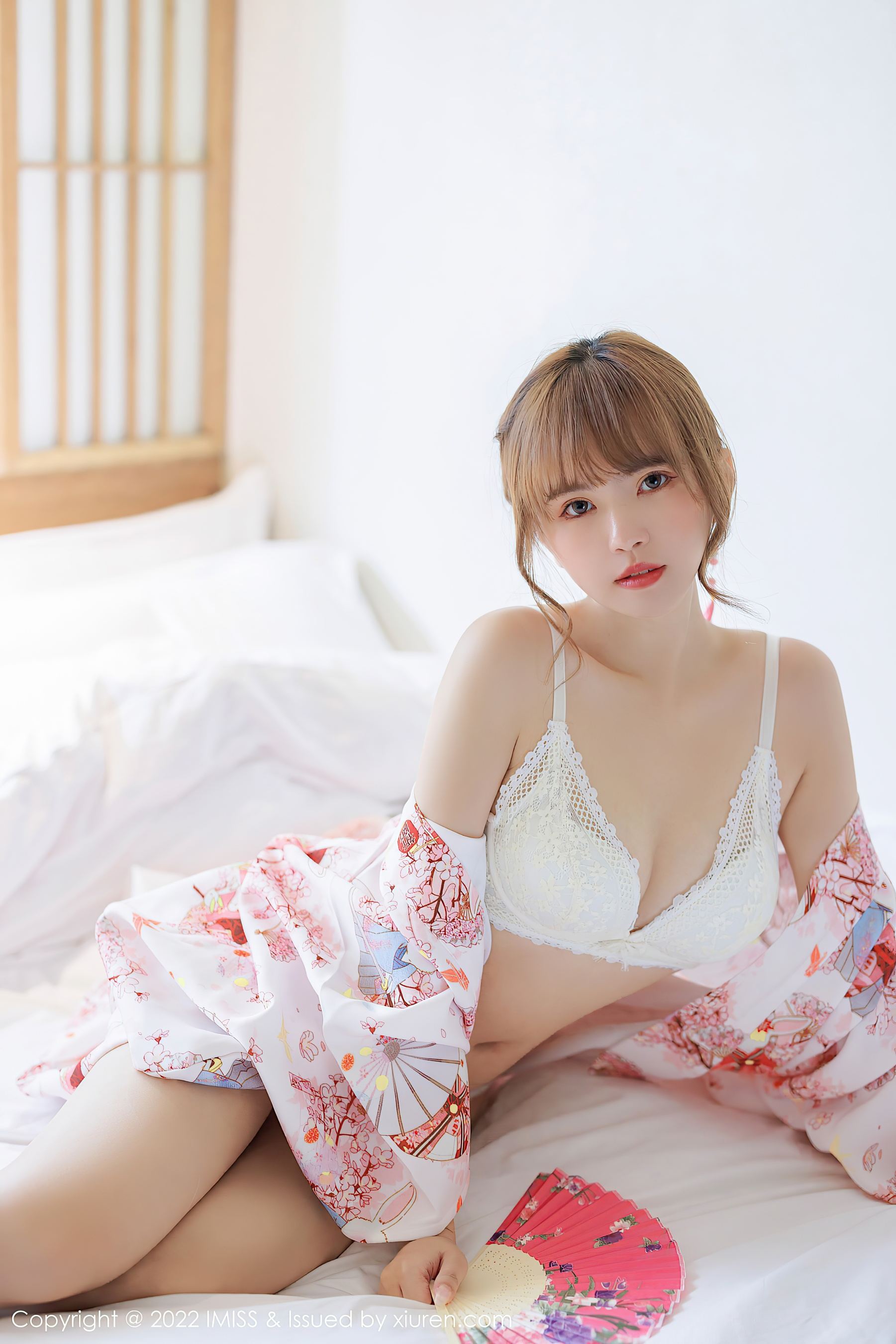  爱蜜社 VOL.676 张思允Nice 蕾丝内衣美胸写真第1张