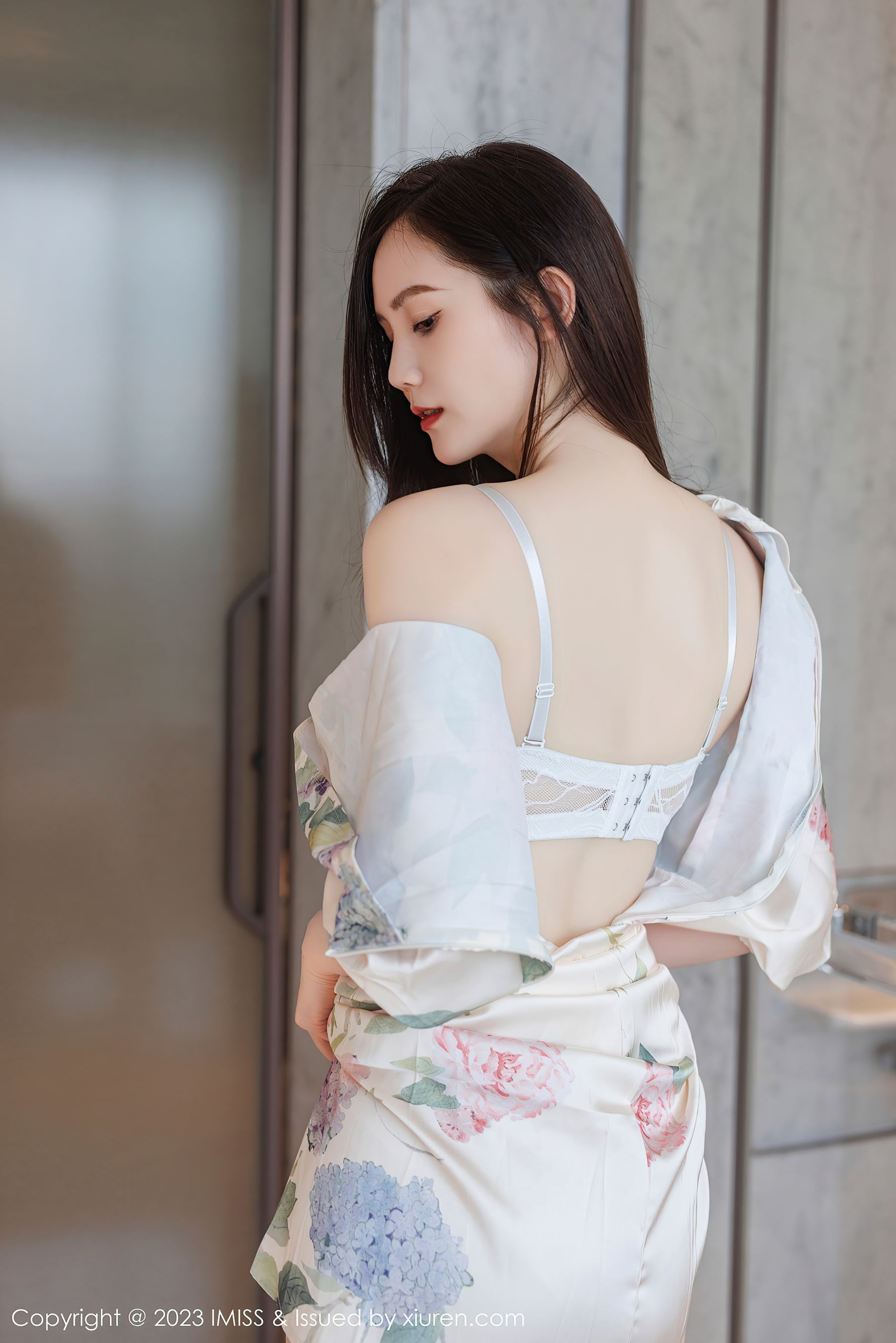  爱蜜社 VOL.745 SISY思 长裙美腿第1张