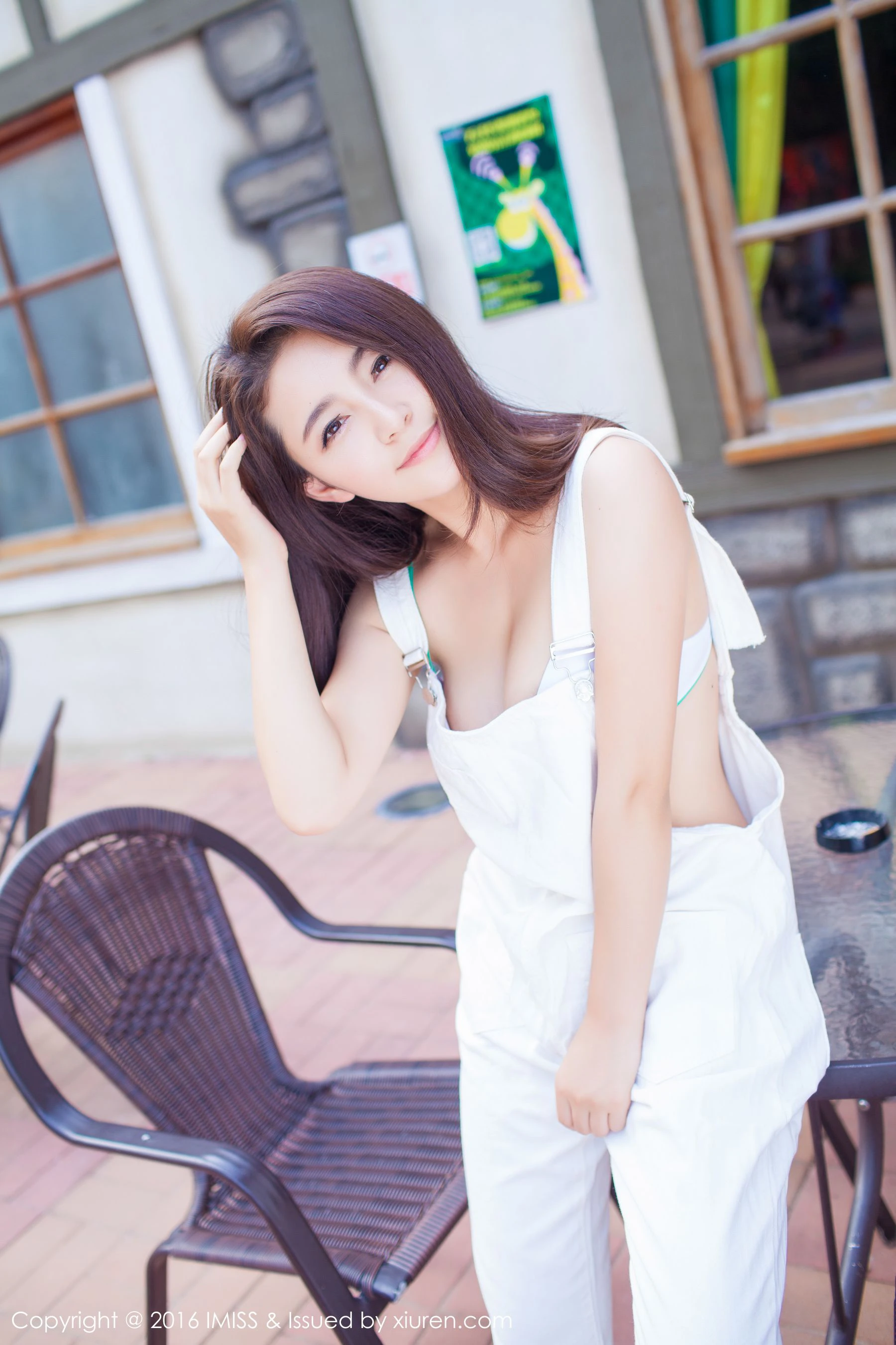 夏茉GIGI《2套服饰街拍》 爱蜜社IMiss Vol.066第3张