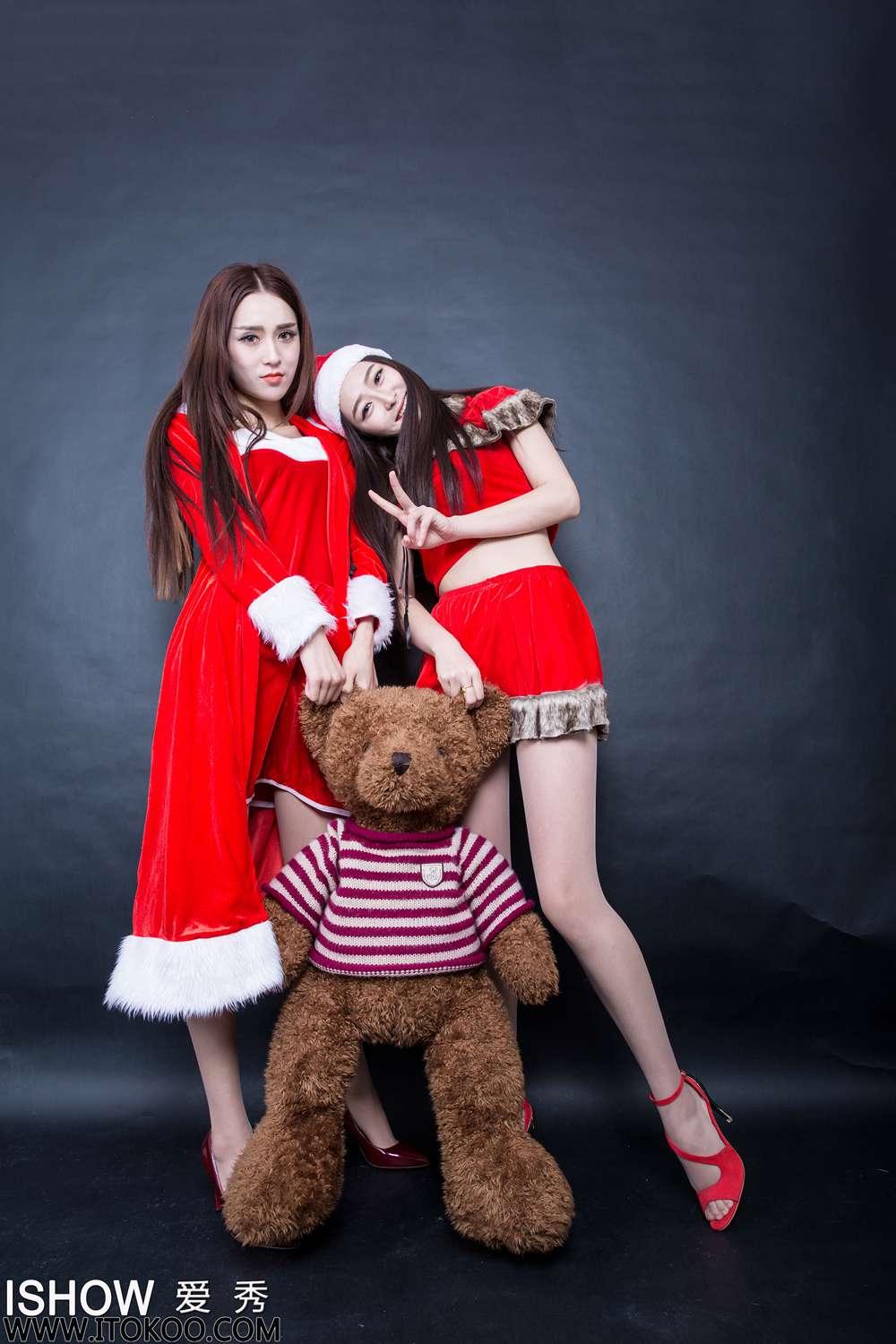 [ISHOW爱秀] 2015.12.24 NO.023 小汝Ruby ＆ 小煜CC Merry Christmas 在现浏览第3张