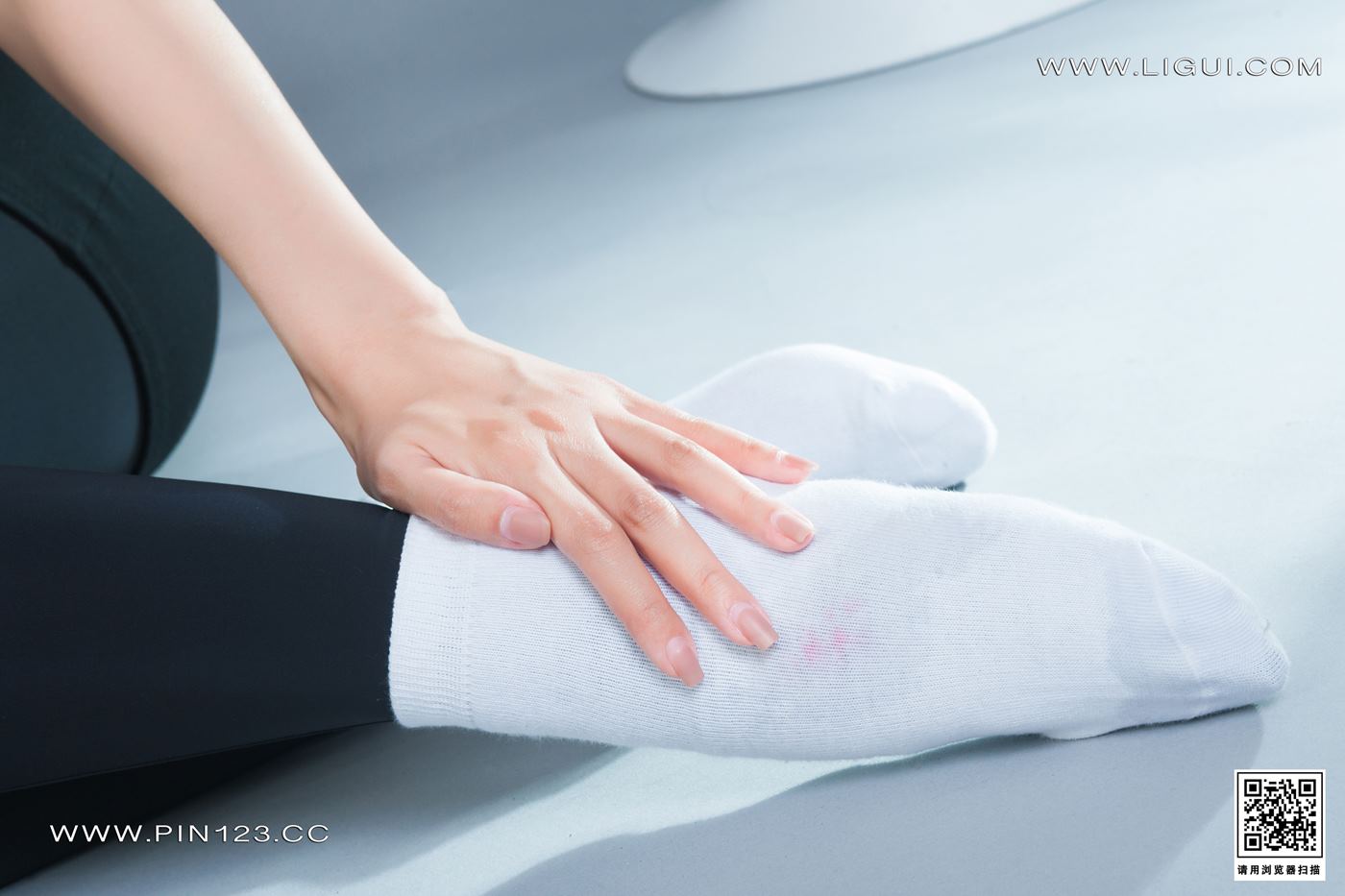 [Ligui丽柜]2022.10.10 受伤的欲足 钟情第10张