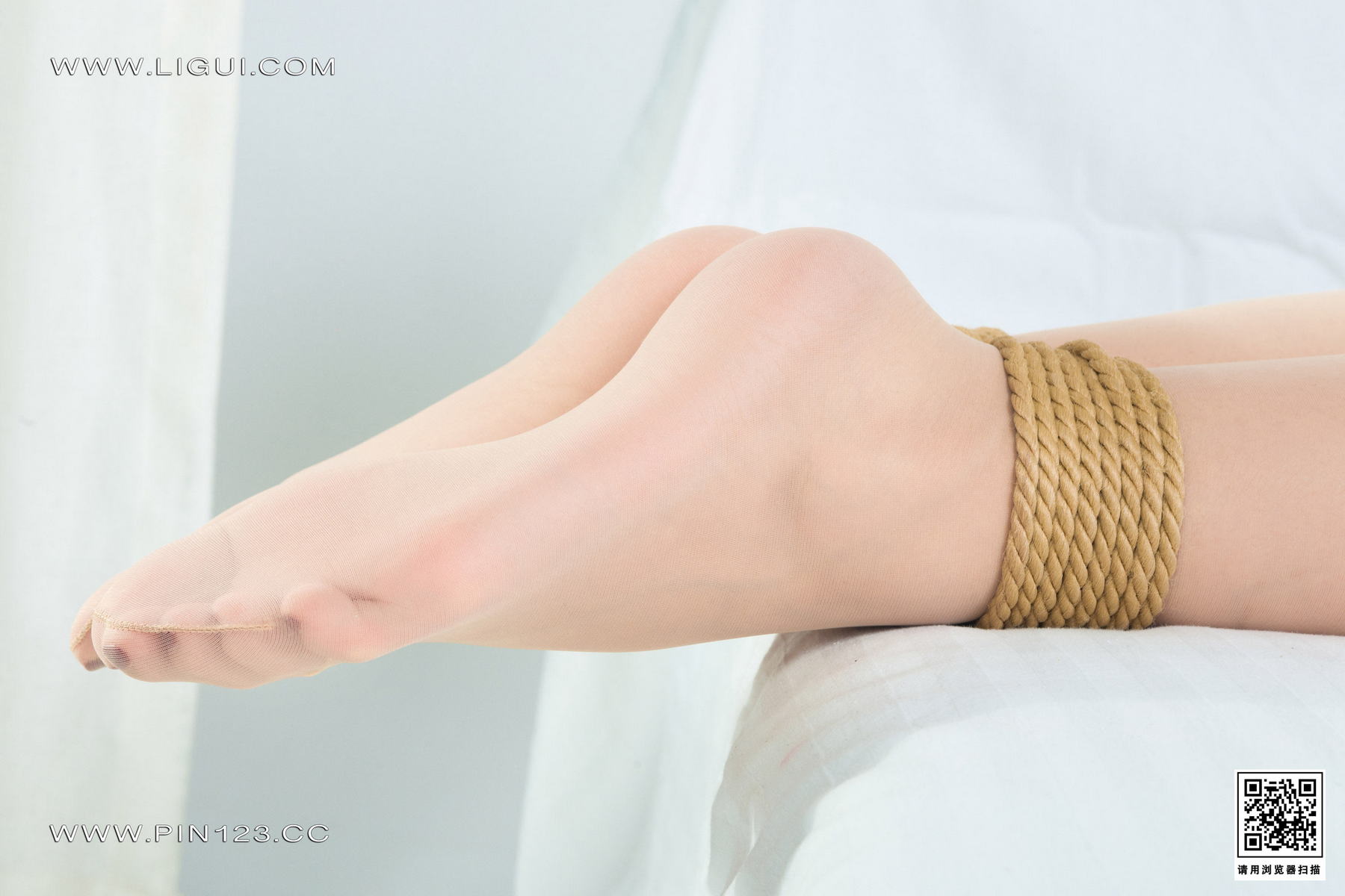 [Ligui丽柜] 2023.05.18《绳虐空姐》钟情第11张